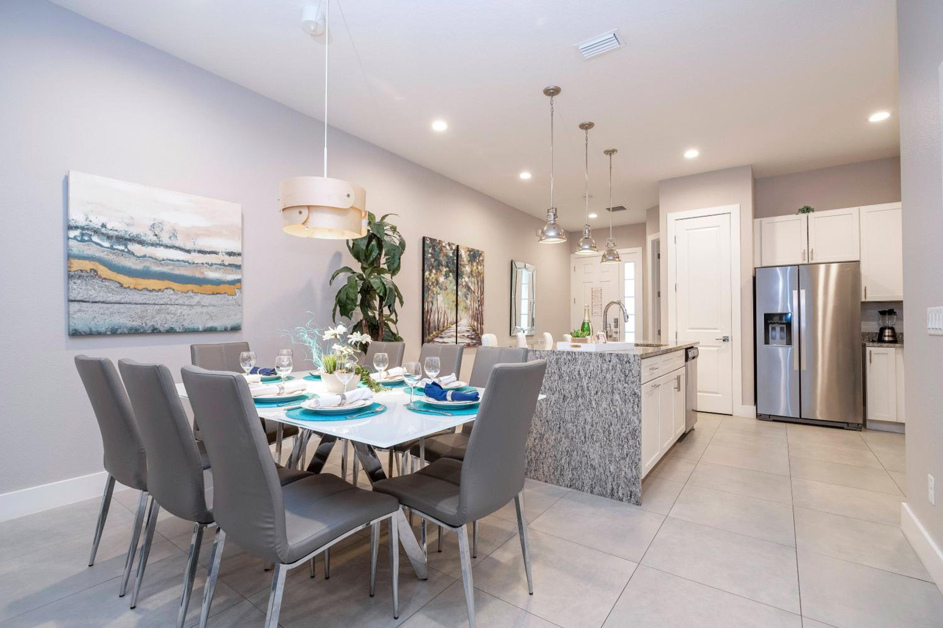 Gorgeous NEW 4 Beds Dream Villa 5 min to Disney