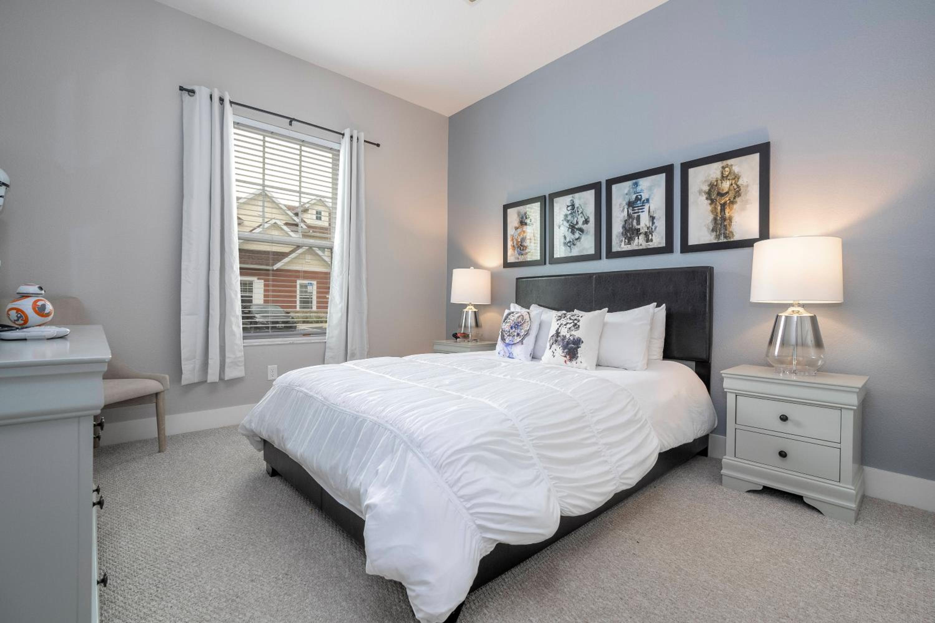 Gorgeous NEW 4 Beds Dream Villa 5 min to Disney