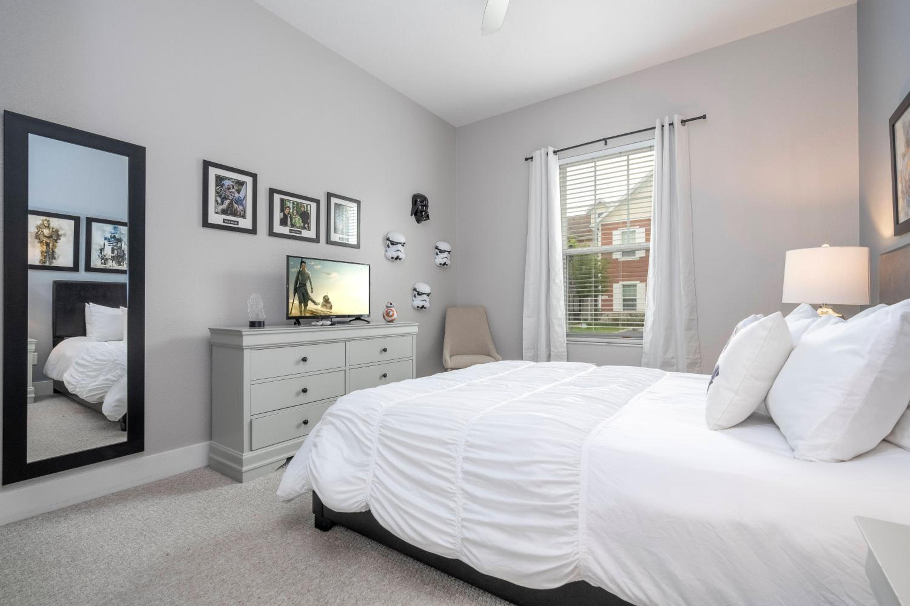 Gorgeous NEW 4 Beds Dream Villa 5 min to Disney