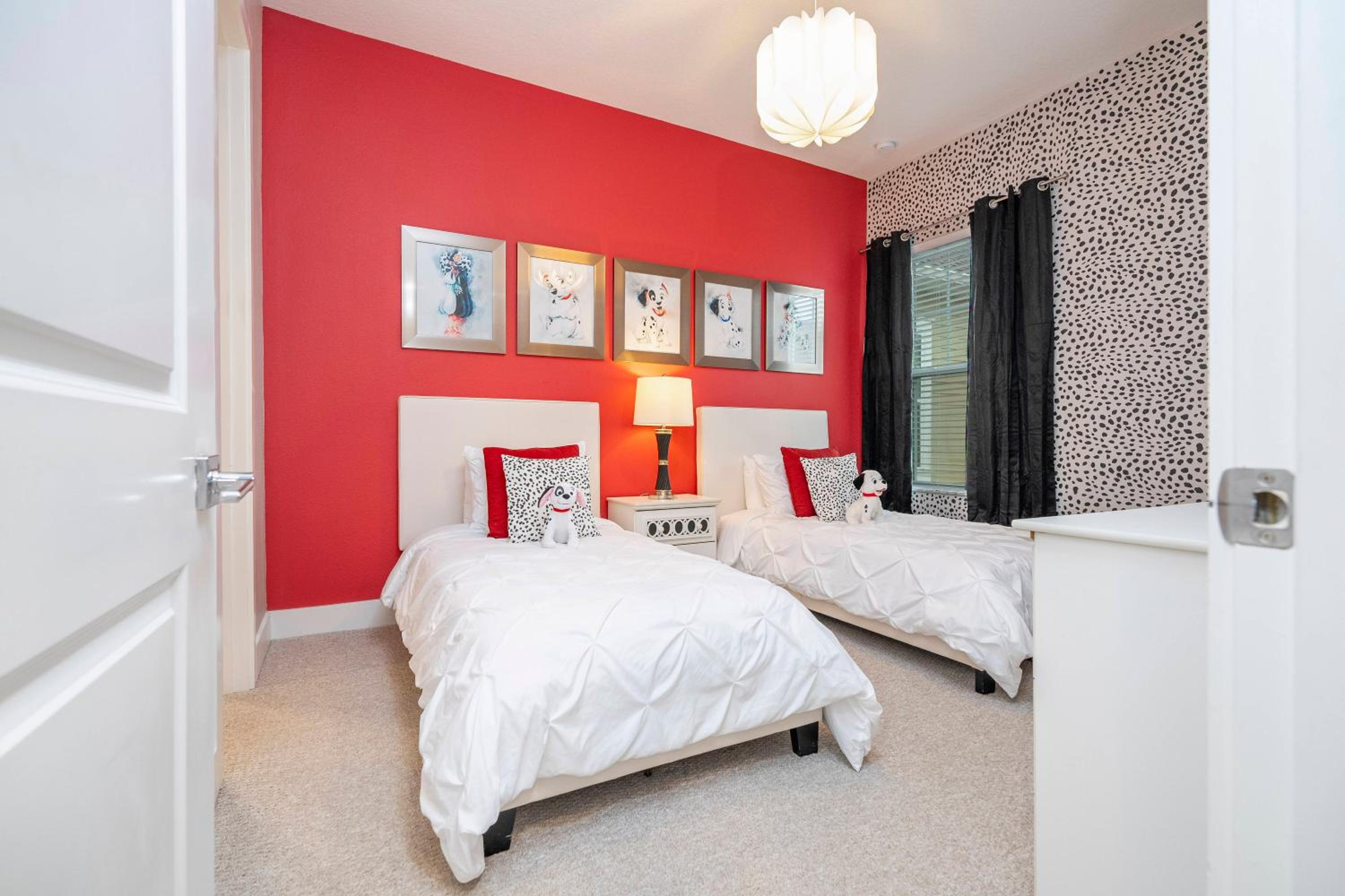 Gorgeous NEW 4 Beds Dream Villa 5 min to Disney
