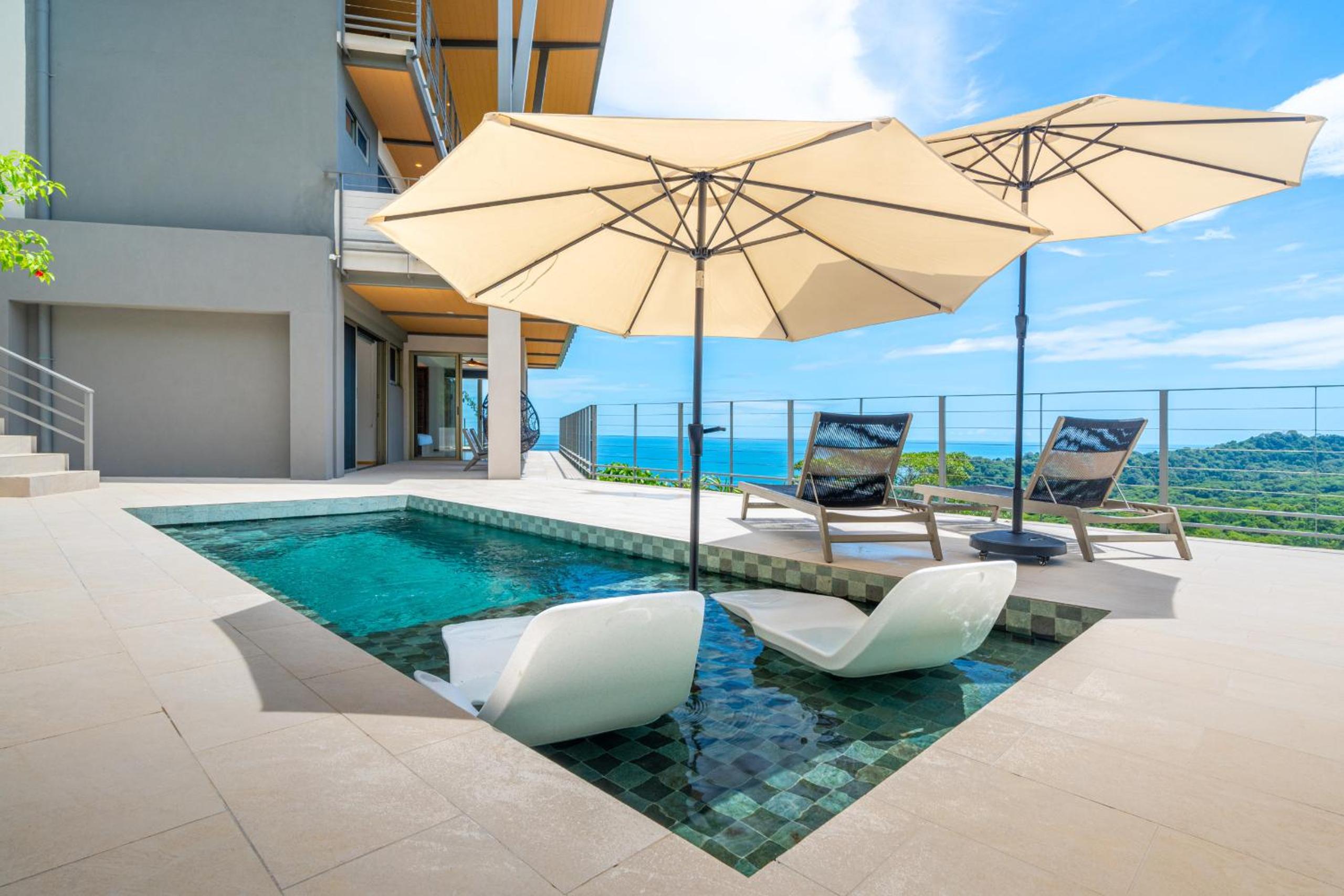 Casa Frenchie & Villas Vista del Mar - by Pura Villas