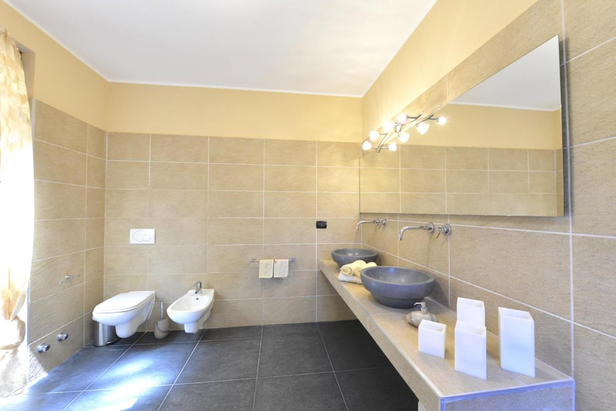 NEW Larioview suites