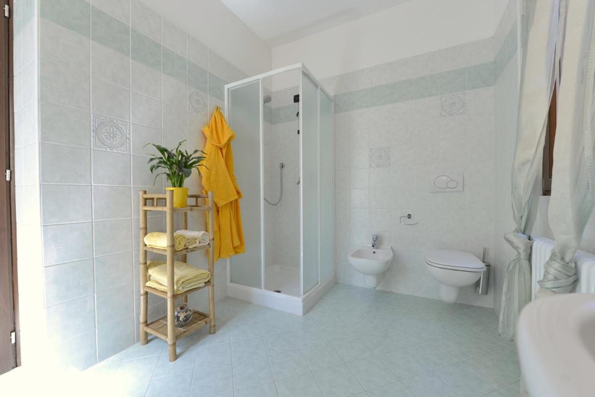 NEW Larioview suites
