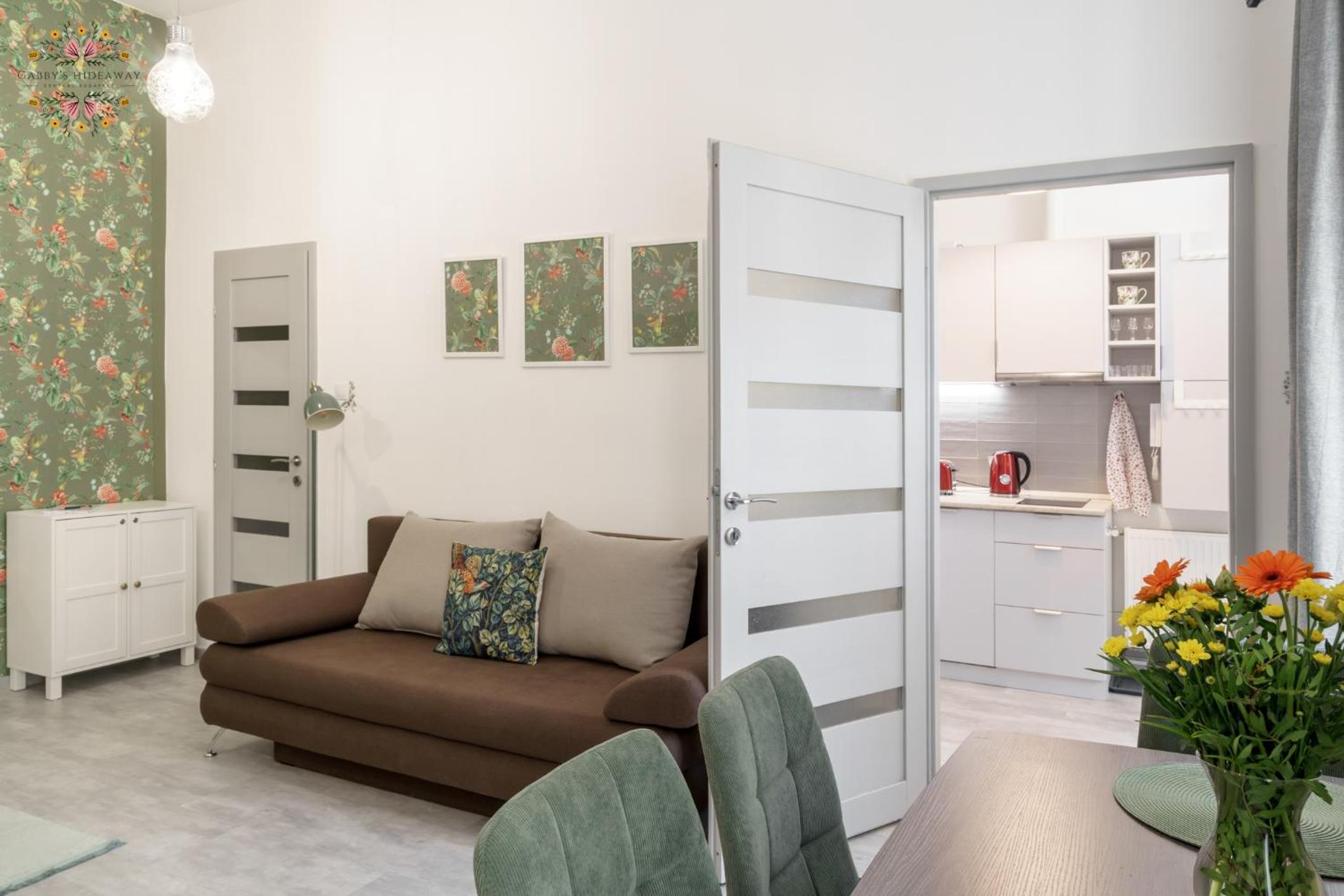 Gabby's Hideaway Central Budapest view 5