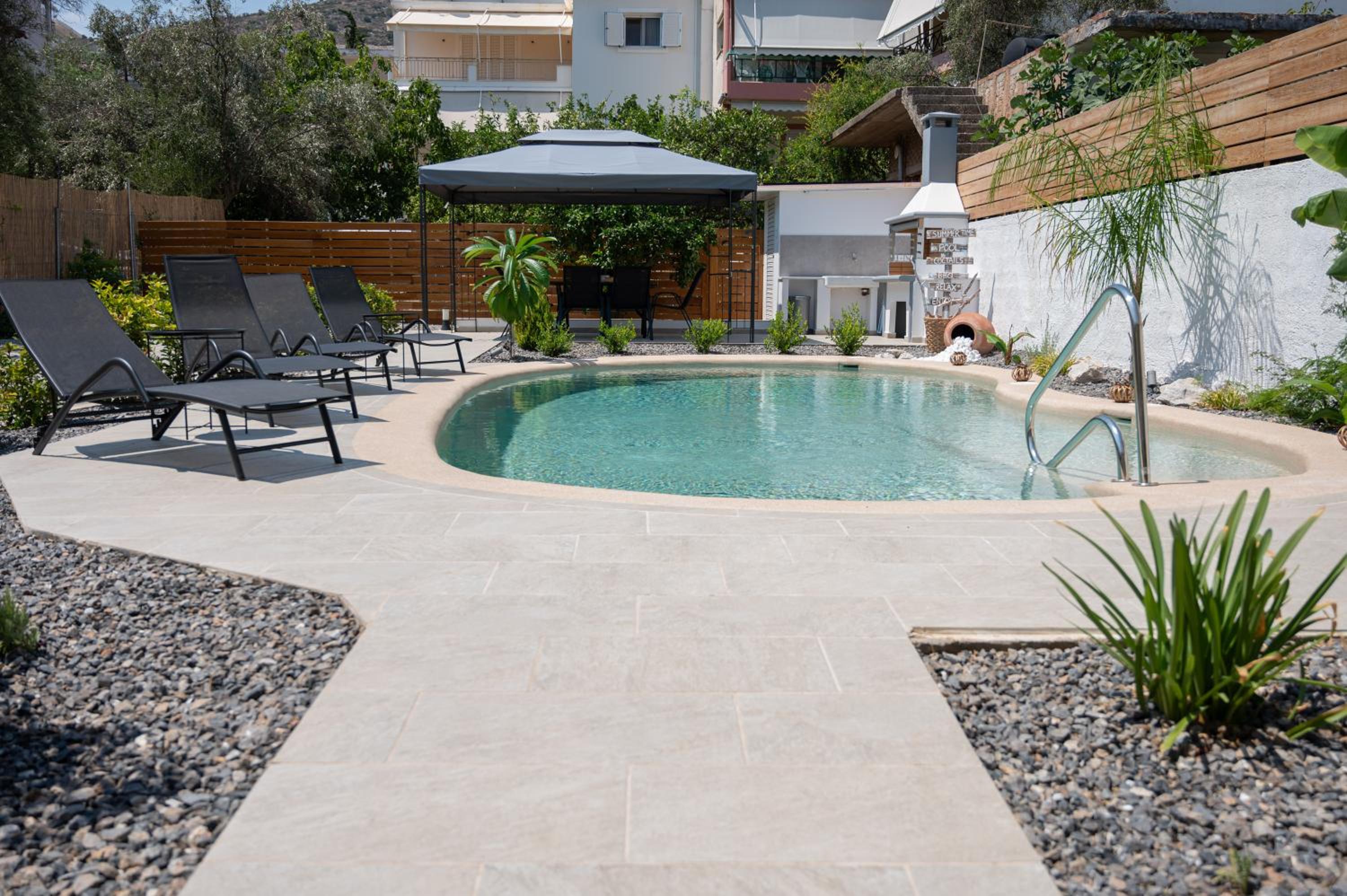 Centro Stone House view 2