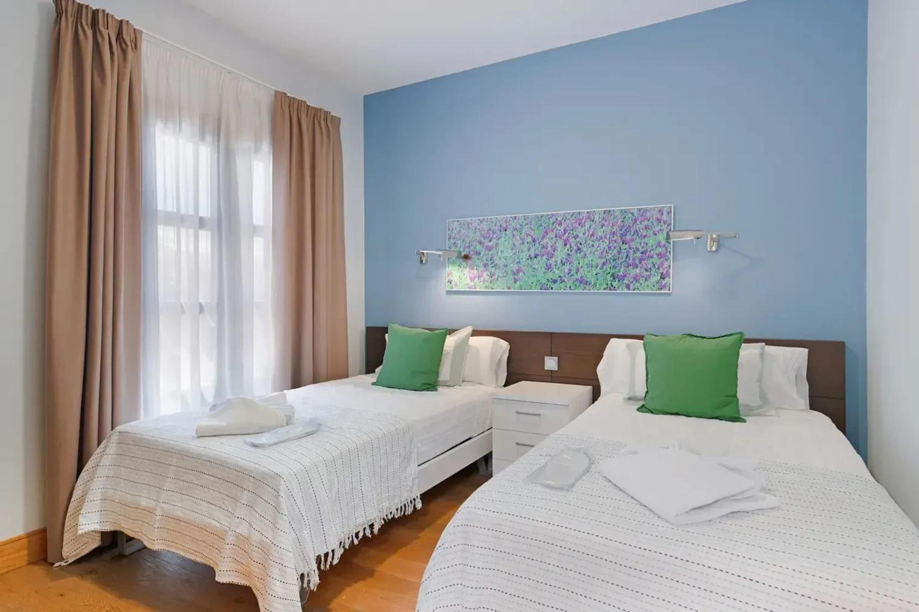 Elegant Villa near Playa Blanca, private pool, garden.