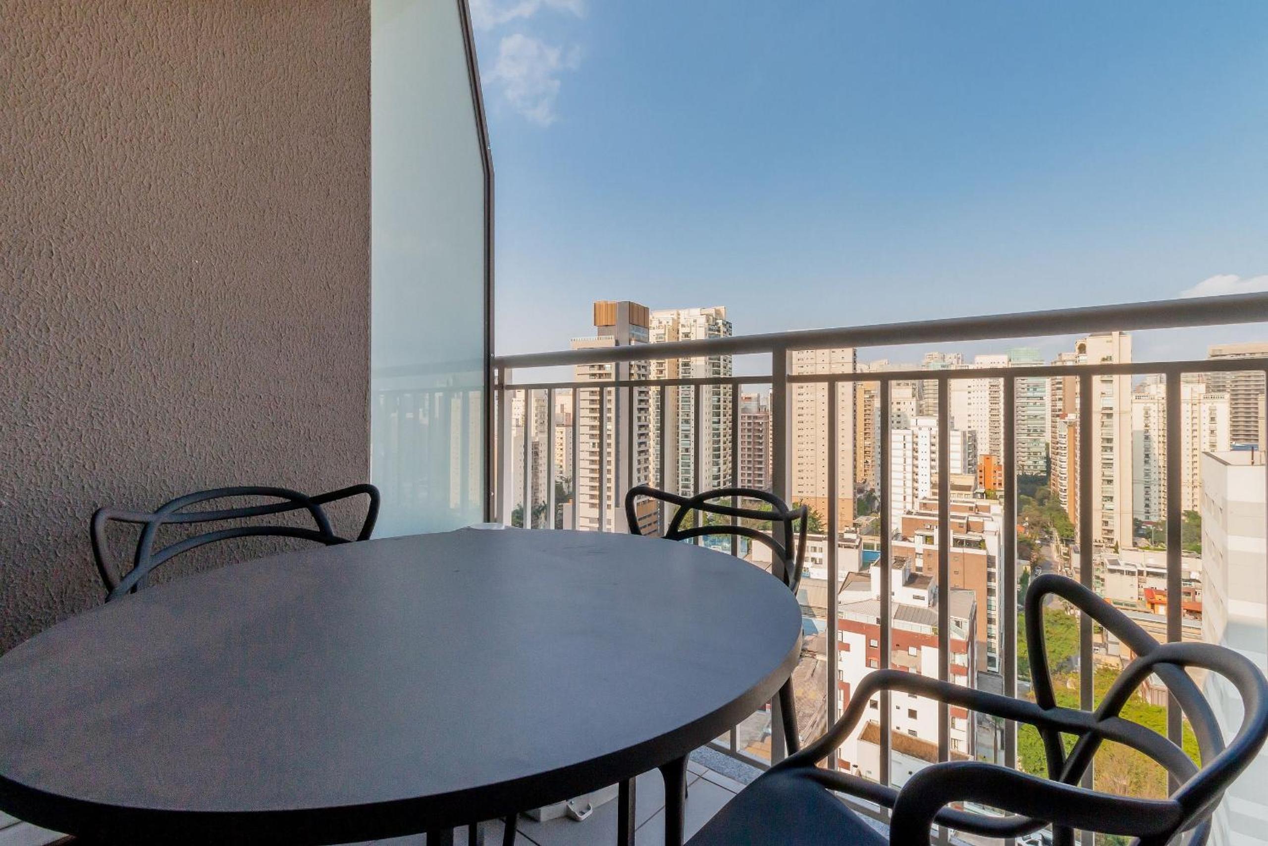 Condominium in Itaim, beautiful rooftop overlooking Ibira!!