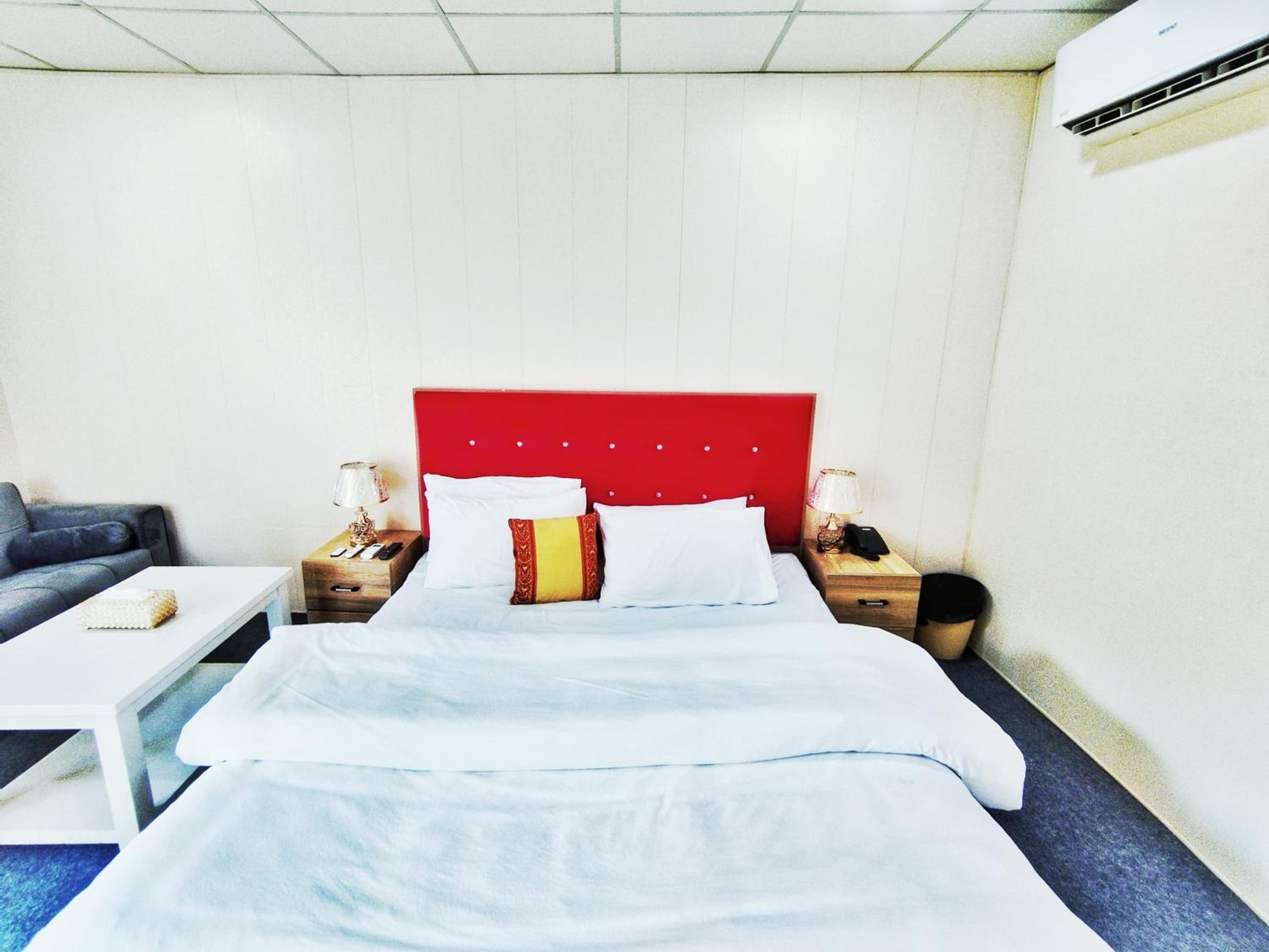 hotel room