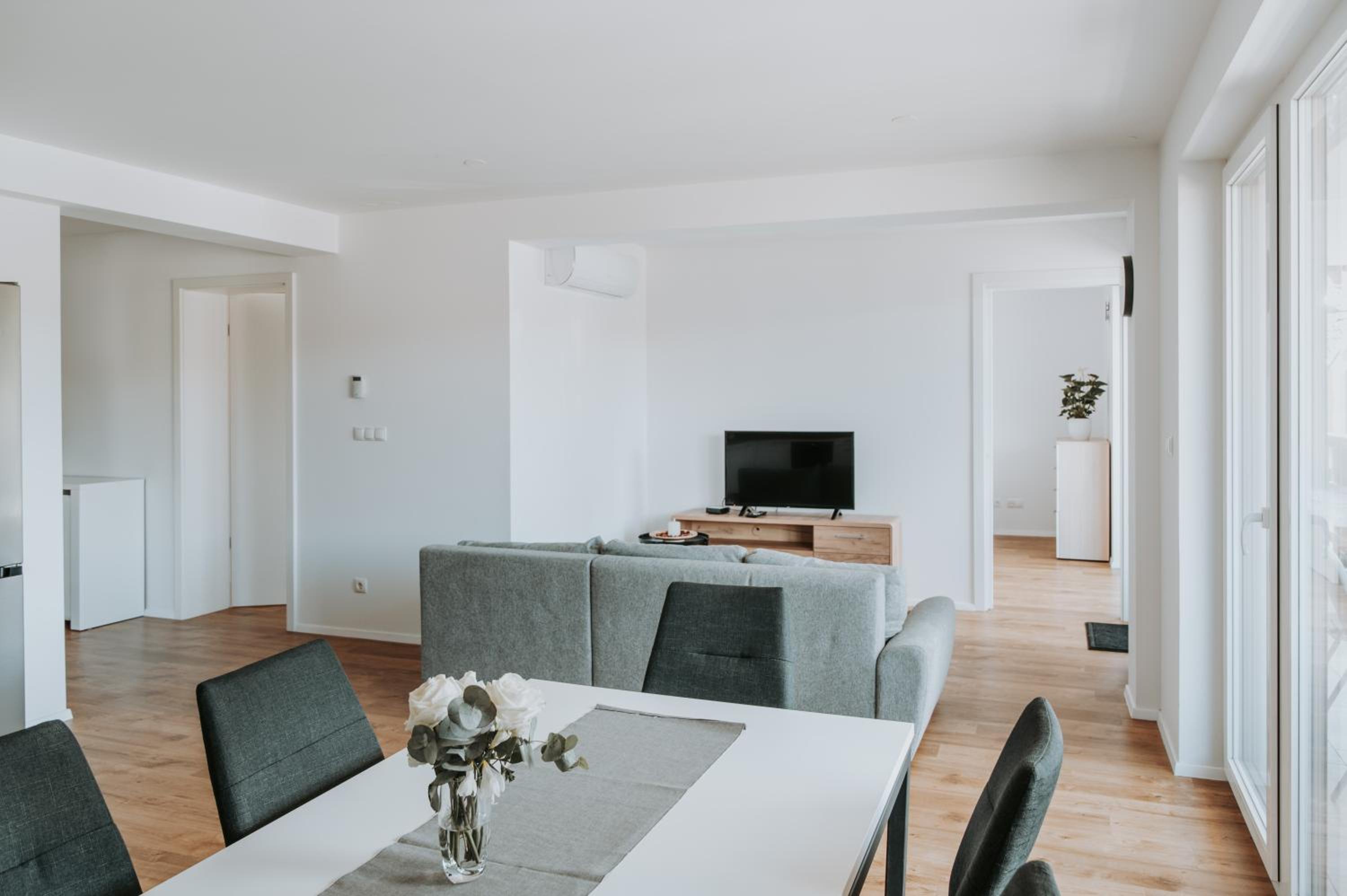 Apartments Naklo