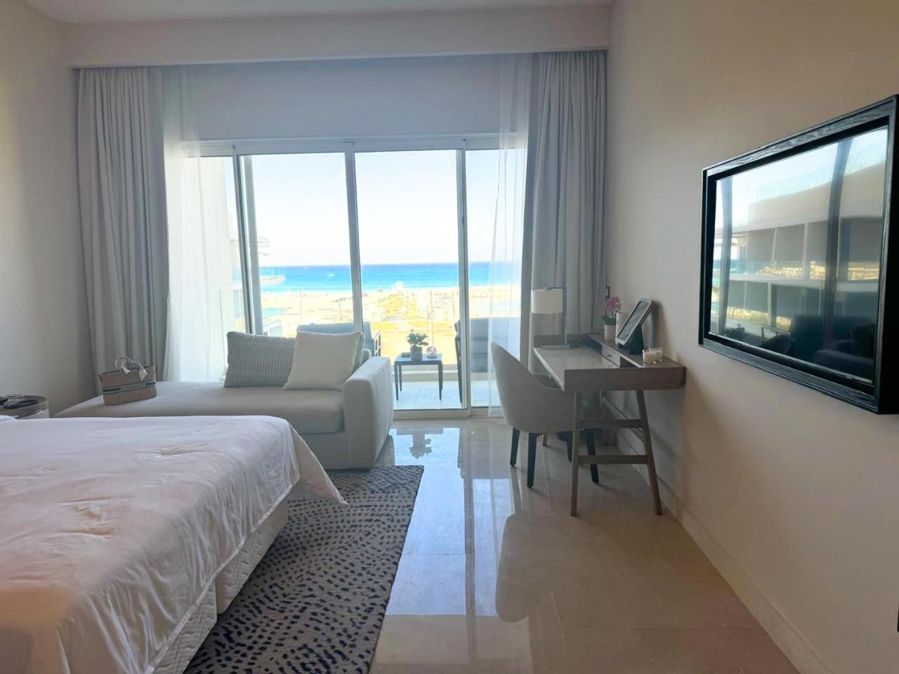 Serviced Apartments at Address Beach Resort Marassi