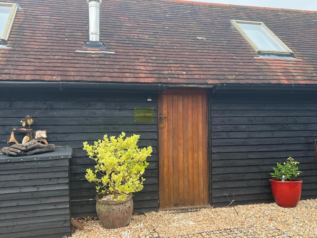 Quirky Barn Conversion Crowhurst Battle