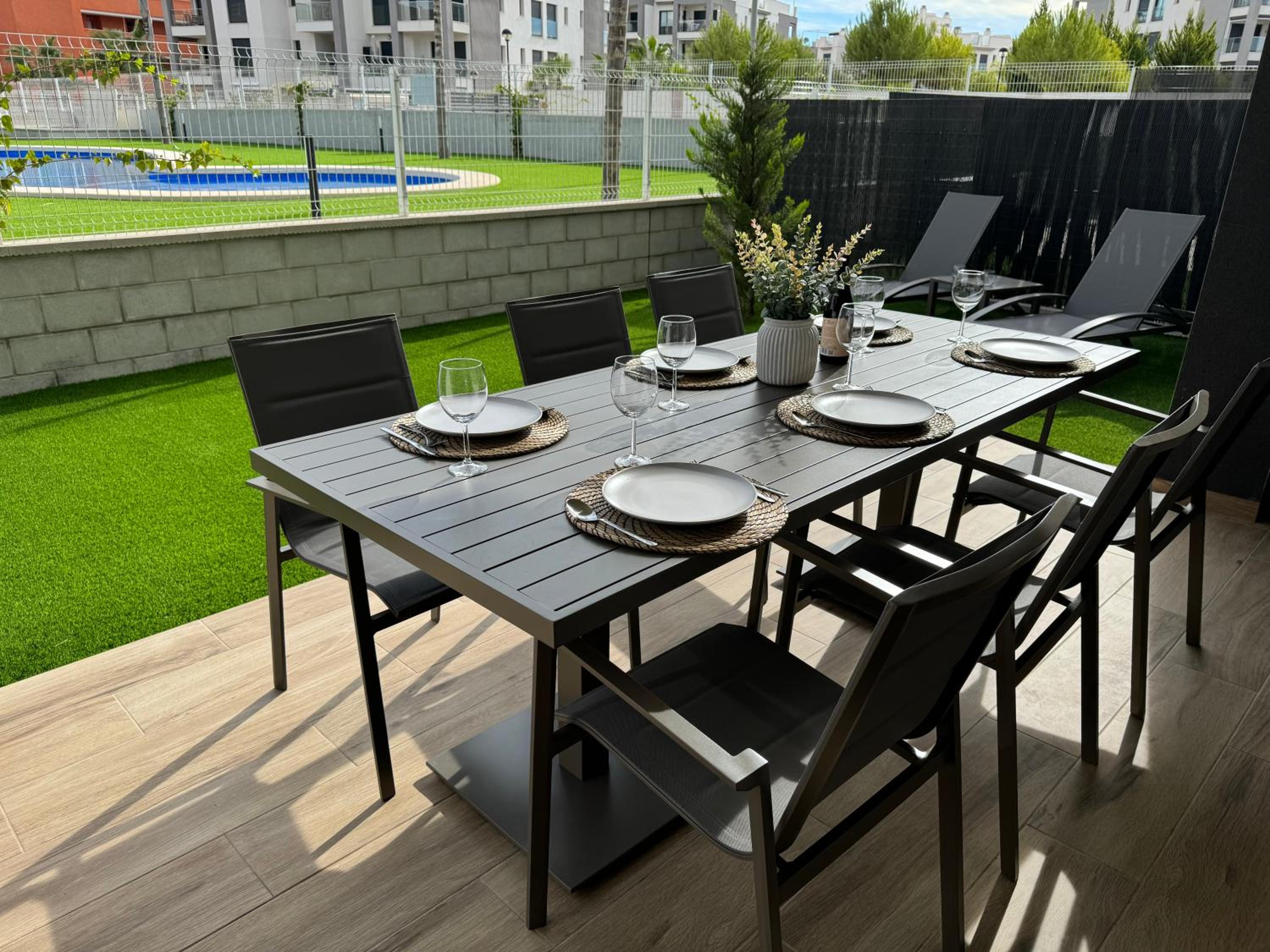 Vamos valentino golf with garden and Pool view