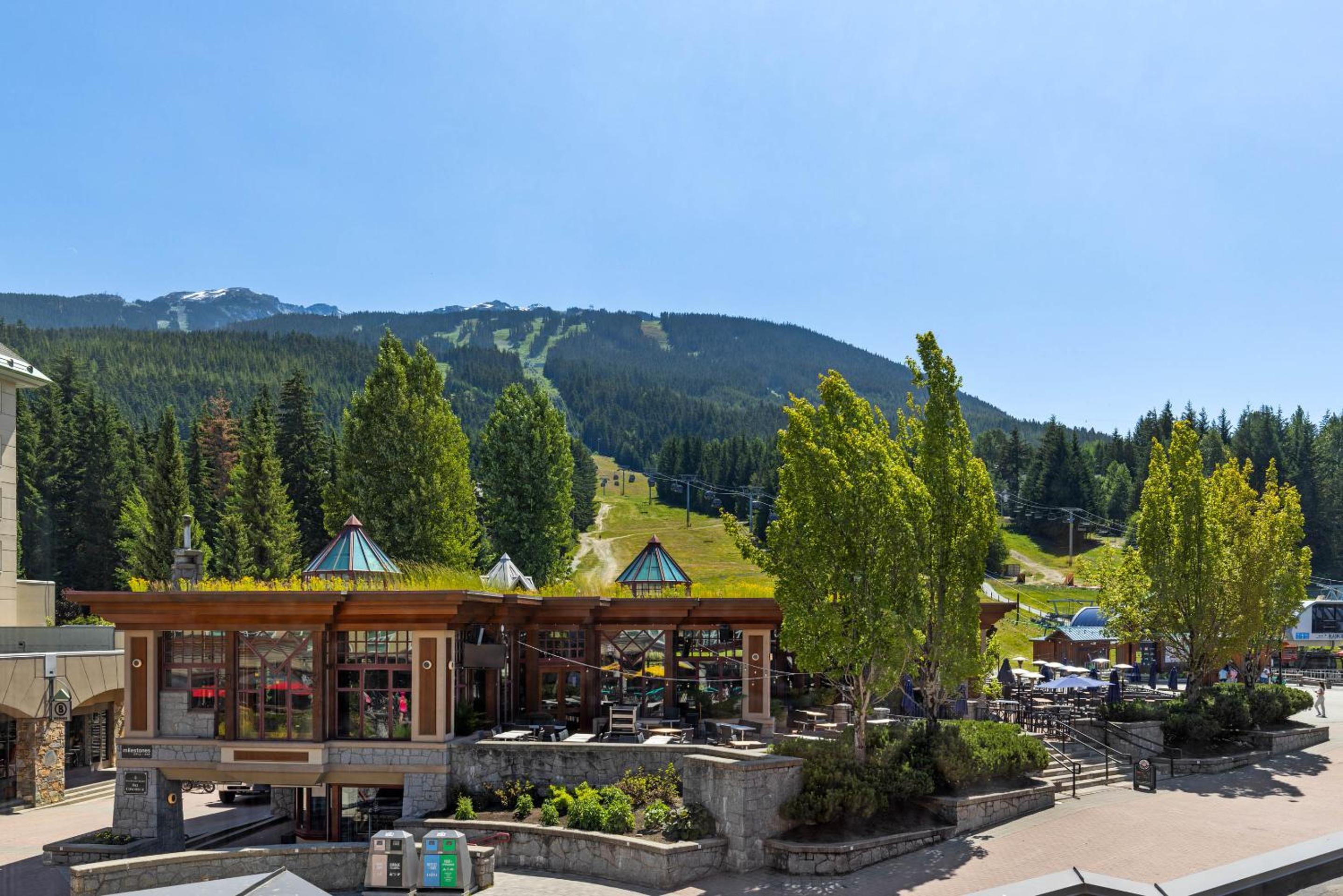 Le Chamois by Whistler Premier