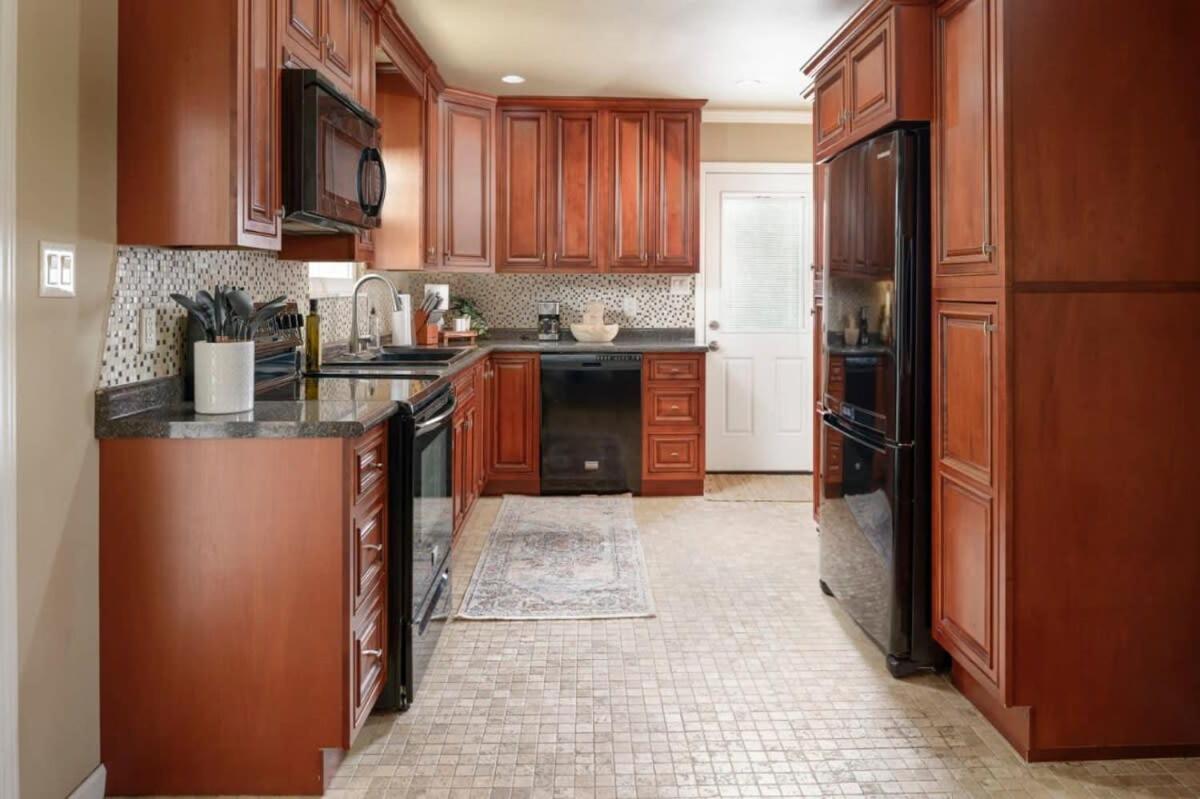 Charlotte Vacations - Serene Getaway with Patio in Pineville - Property Image 30