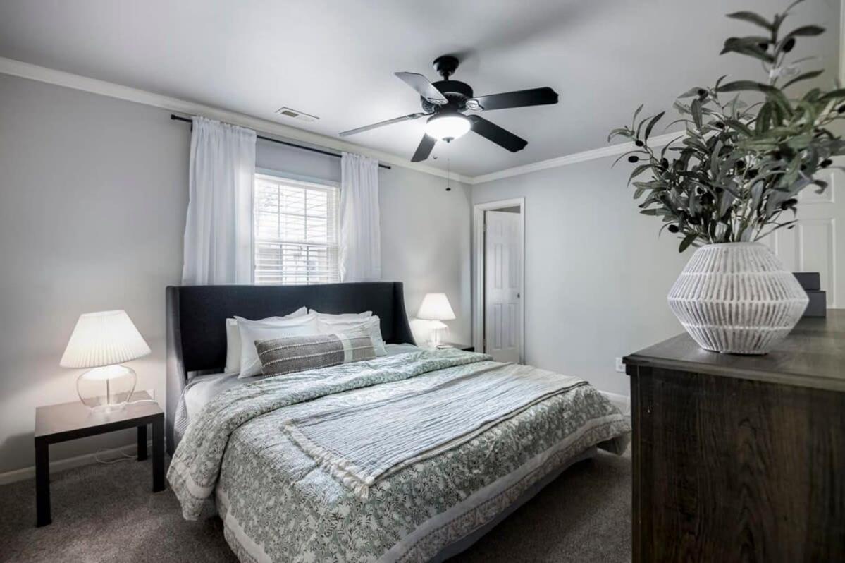 Charlotte Vacations - Serene Getaway with Patio in Pineville - Property Image 27