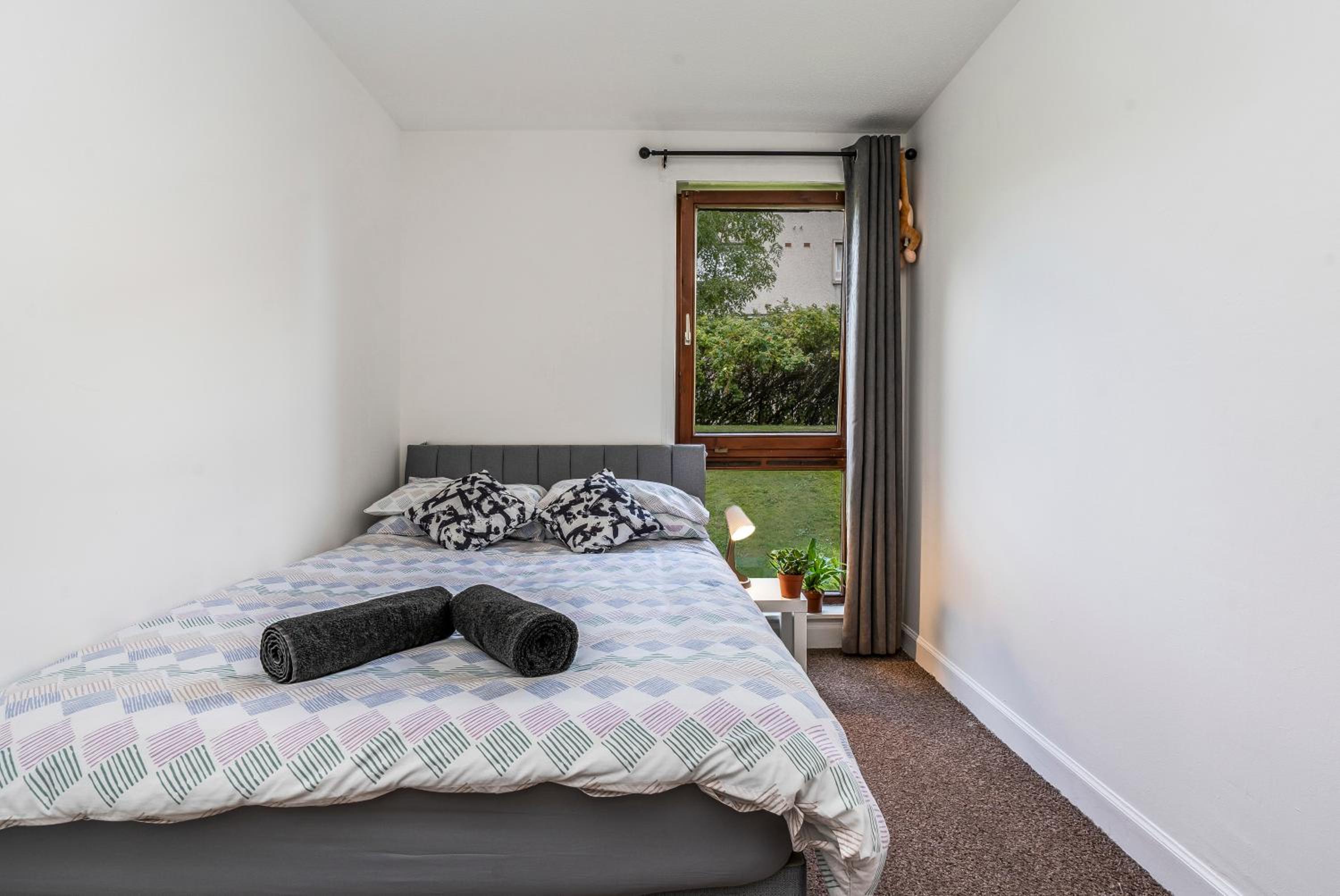 Duddingston 2 Bedroom Apartment view 5