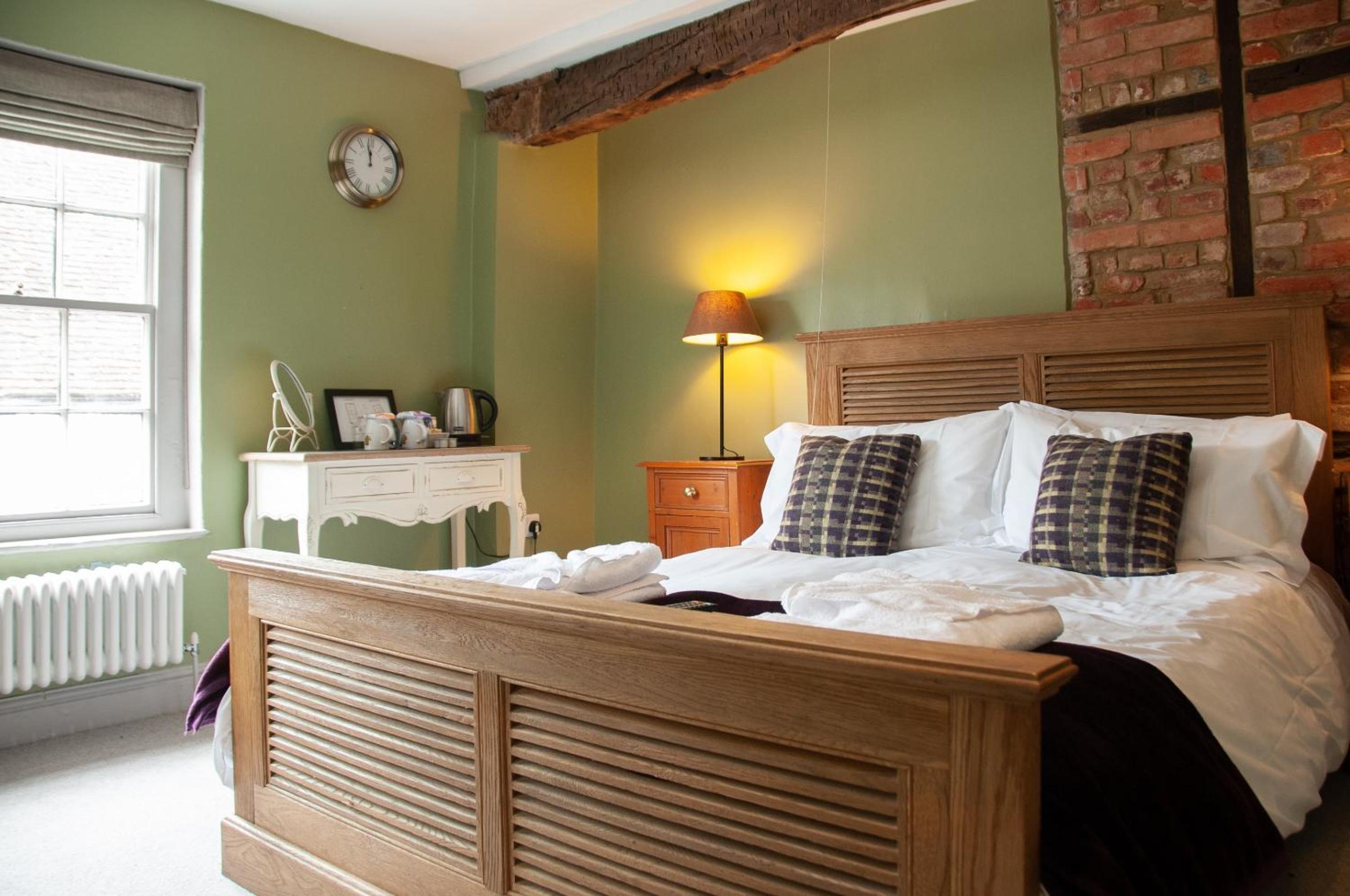 Fleur de Lys Inn, Cranborne