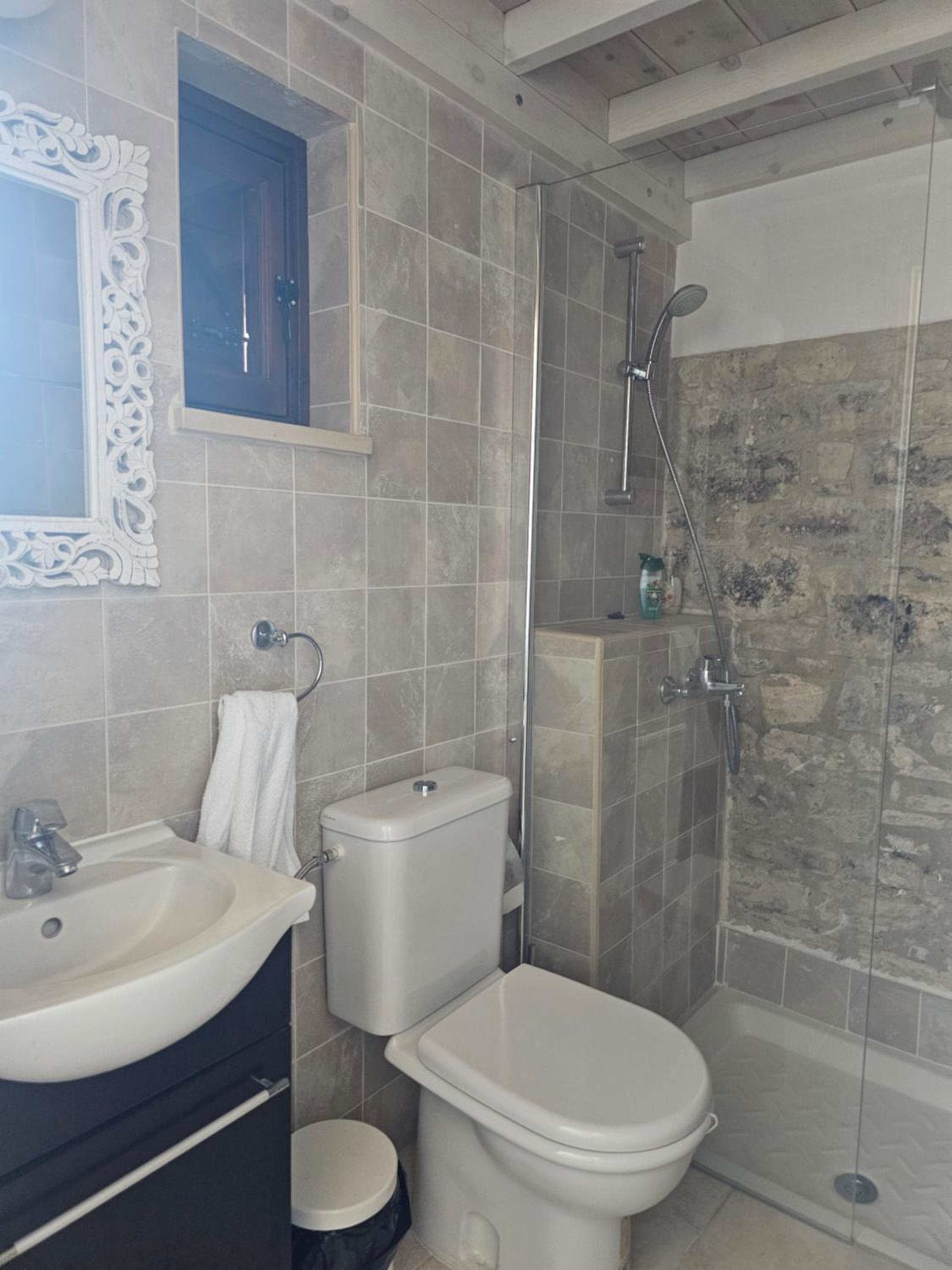 Lofou Maisonette