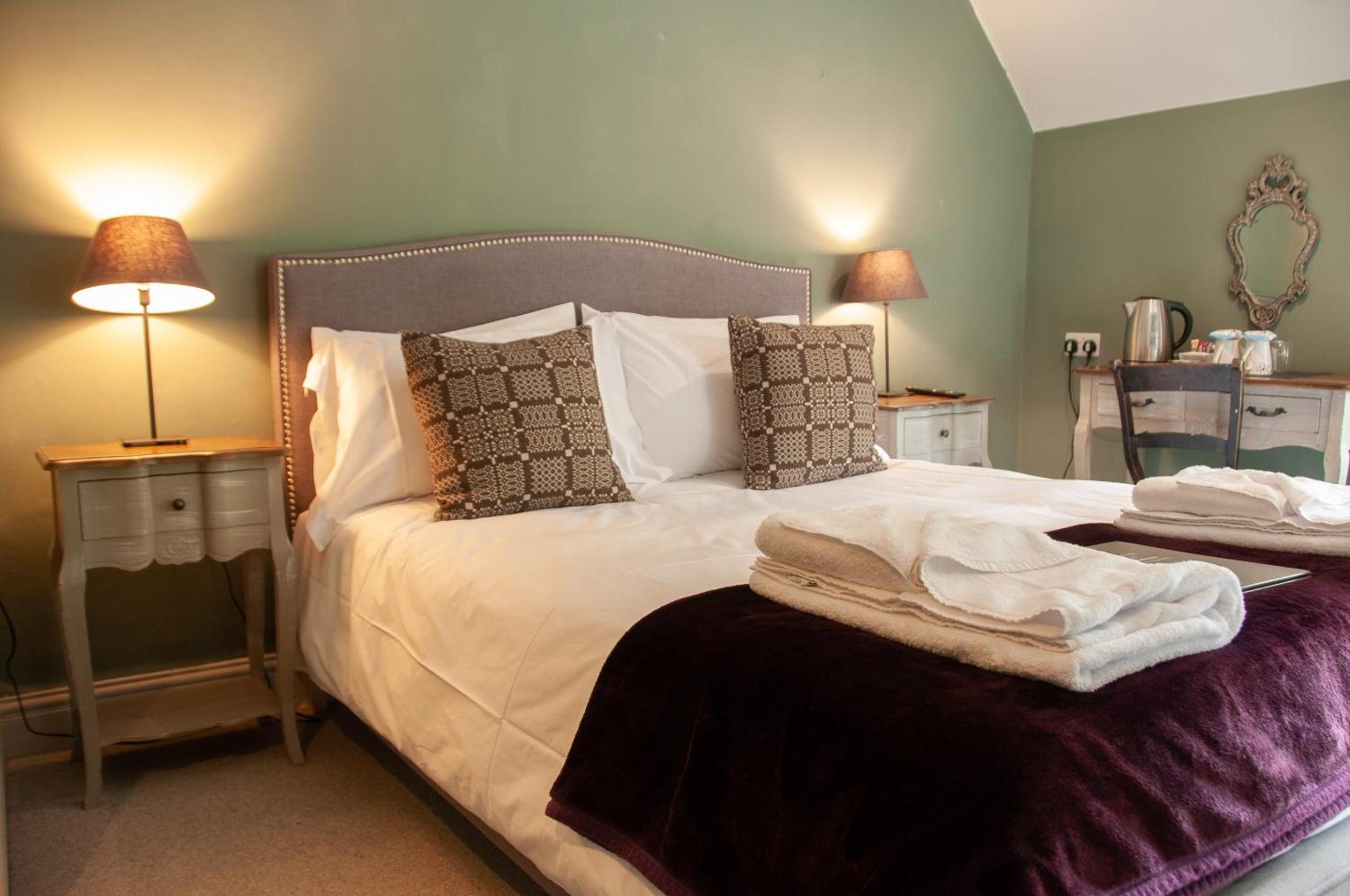 Fleur de Lys Inn, Cranborne