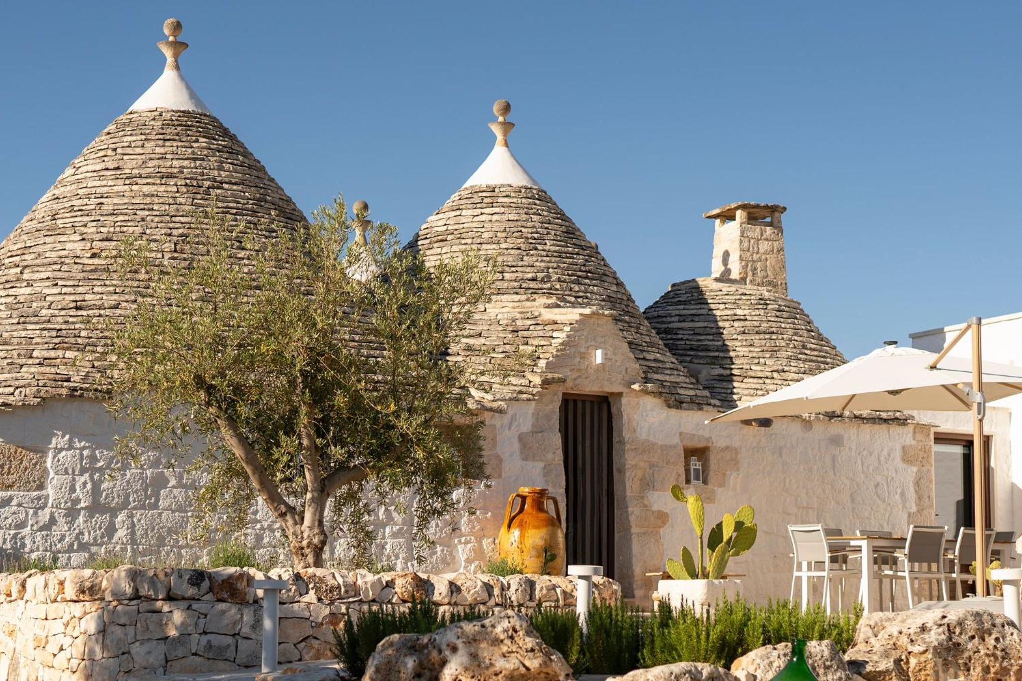 Trullo Perla Greta - Luxury Country Villa & private heated pool view 3