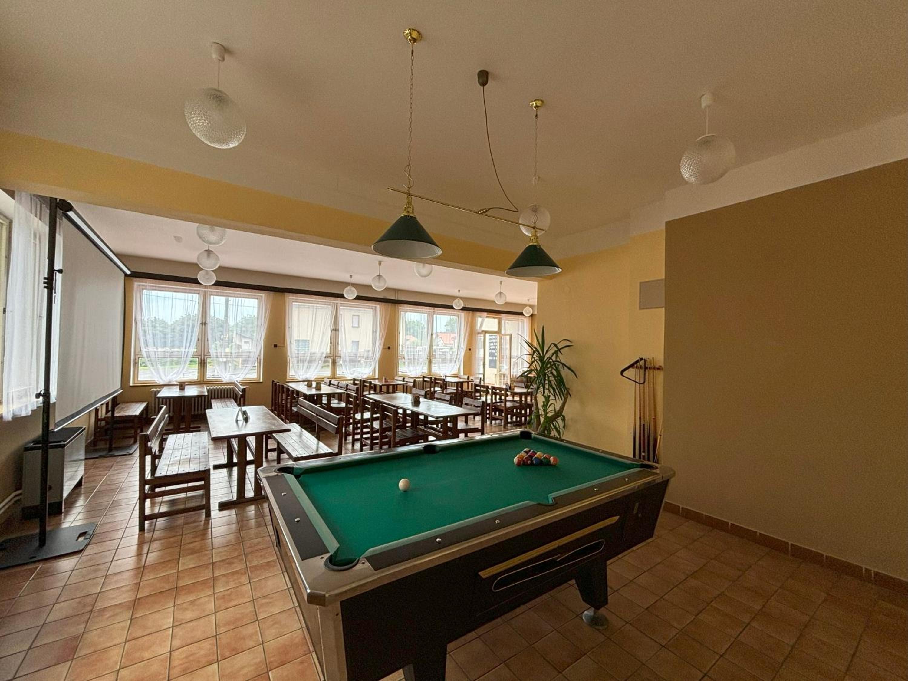 Restaurace a penzion U Jezírka