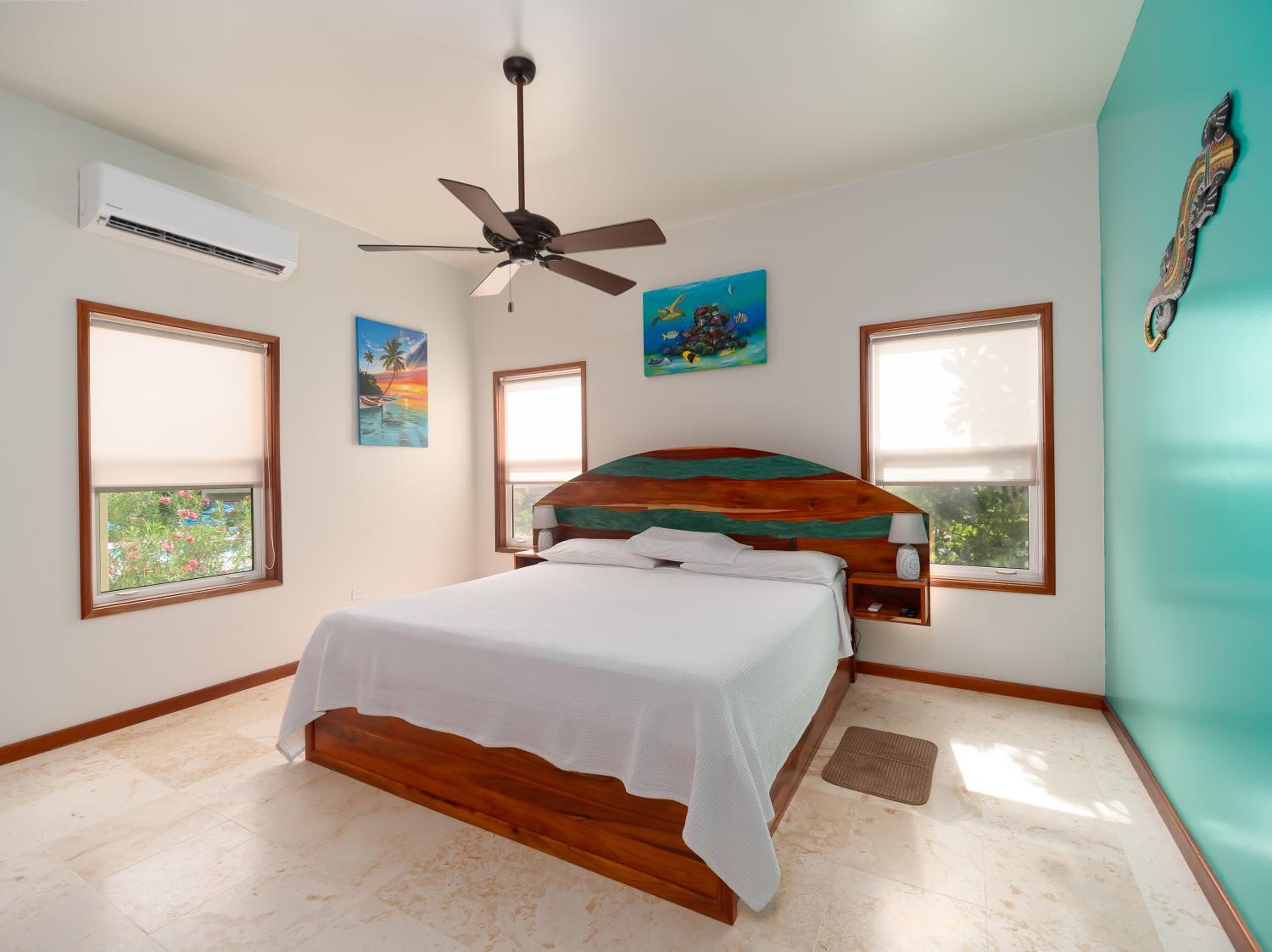 Residences at Barrier Reef 10-2B Oceanfront 2 BR by Stay Floreo