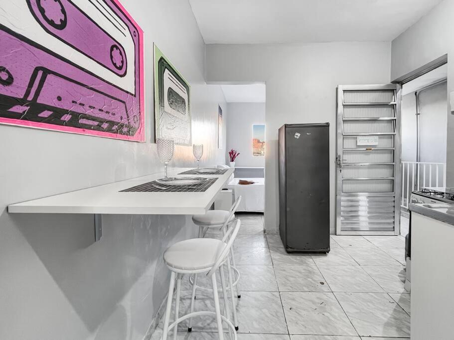 Equipped 1 bedroom Plaza Shopping