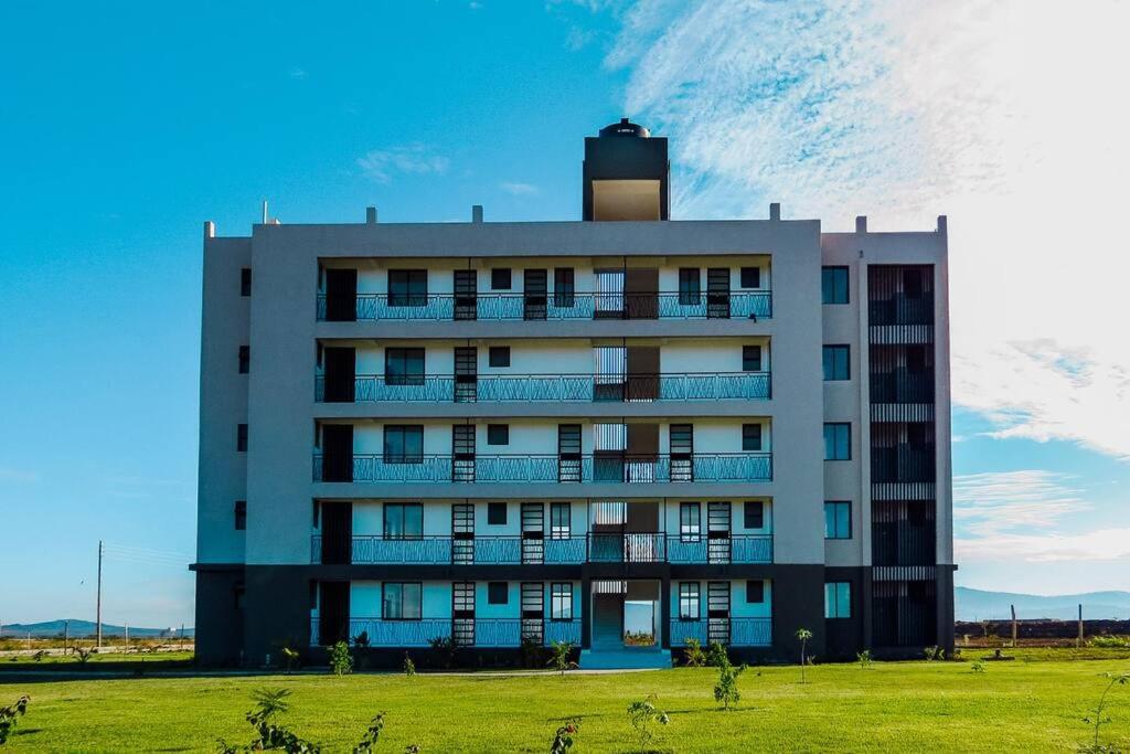 Upscale 2bd & 2ba Apt in Swara Ranch in Maiyan view 3