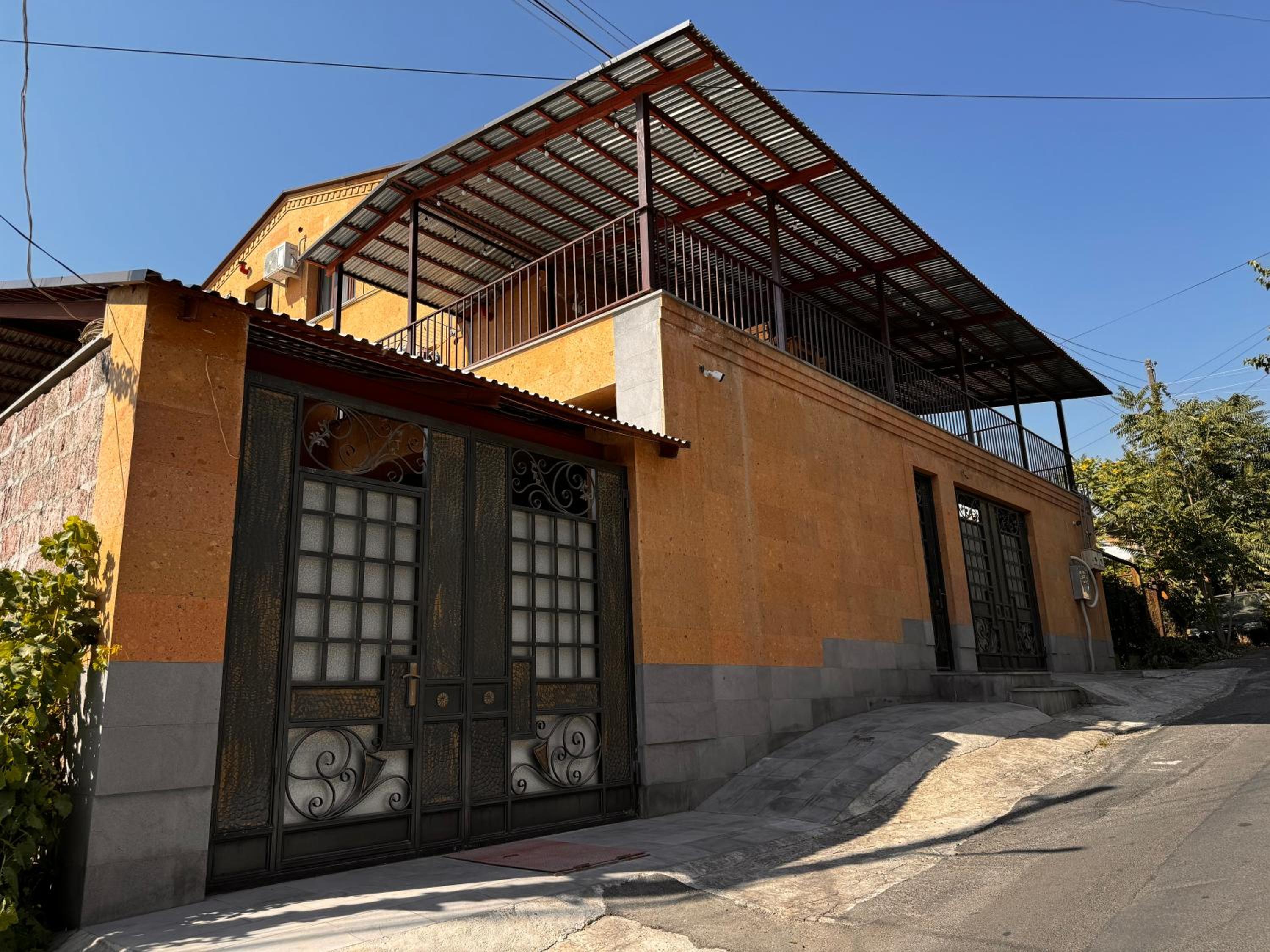 Velvet Vouge Hostel