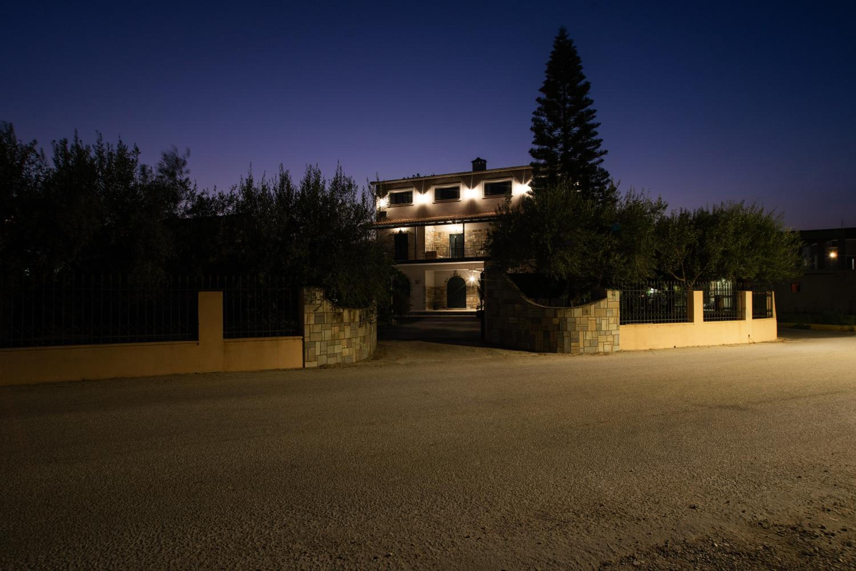 Etessiano