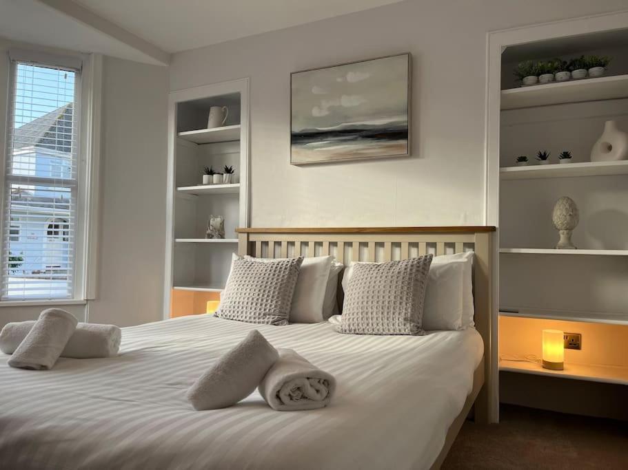 Luxury holiday home in Brixham view 5