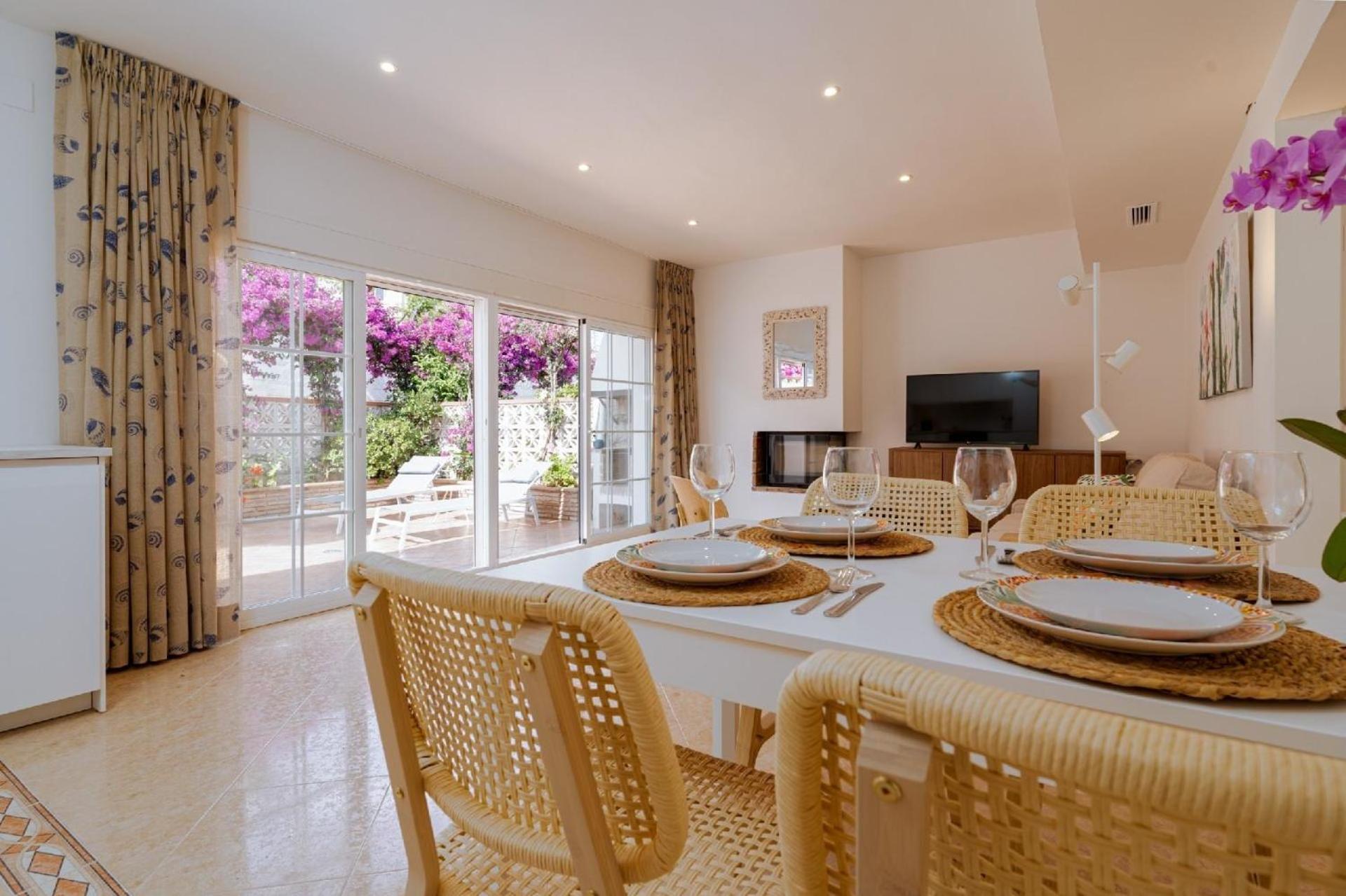 Marbella Vacations - Ferienhaus fur 4 Personen ca 95 qm in Las Chapas, Andalusien Costa del Sol - Property Image 1