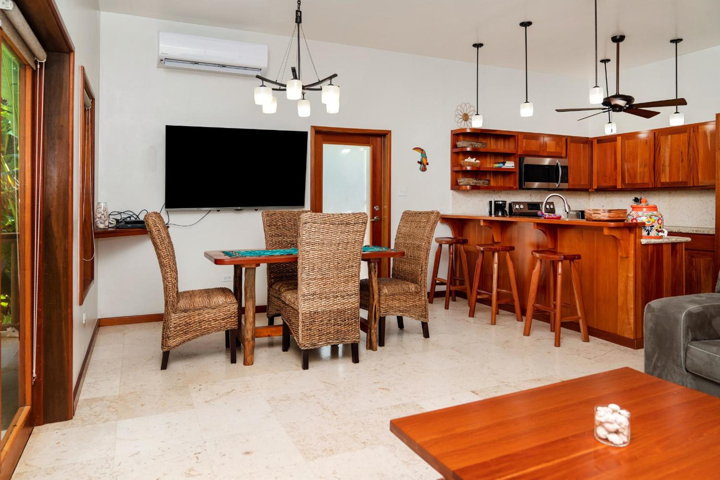Residences at Barrier Reef 11A Garden View 2 BR by Stay Floreo