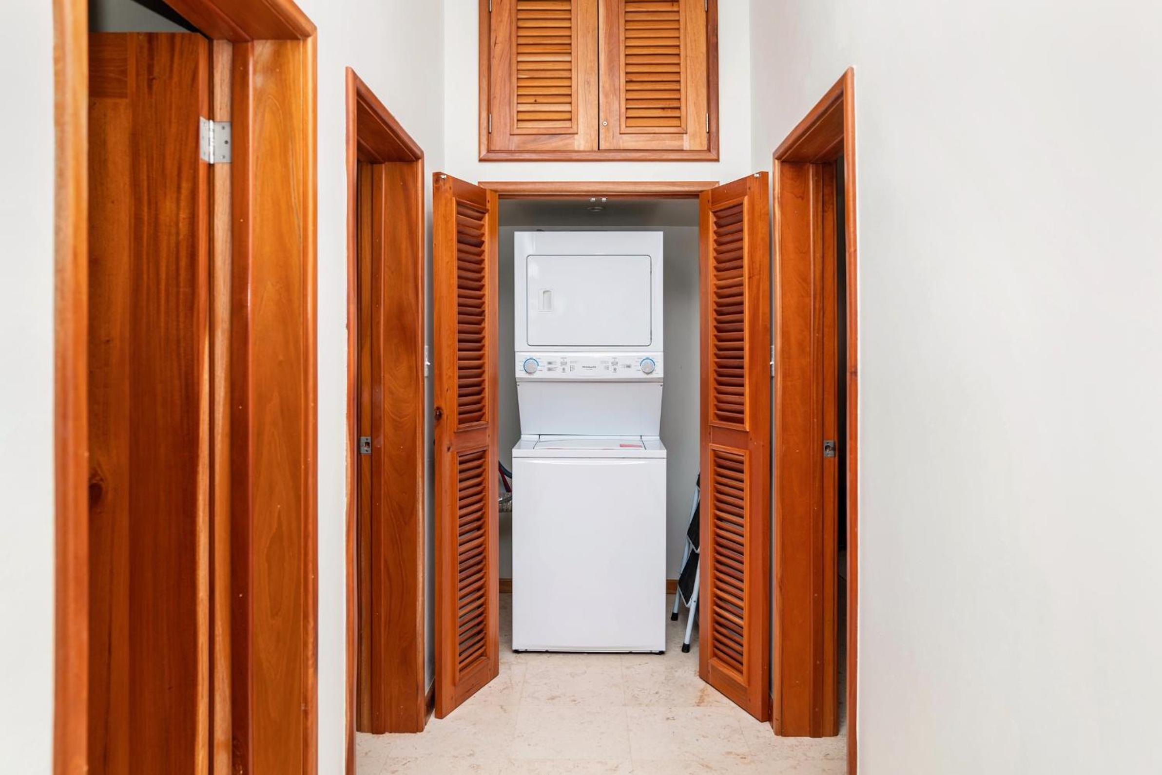 Residences at Barrier Reef 11A Garden View 2 BR by Stay Floreo