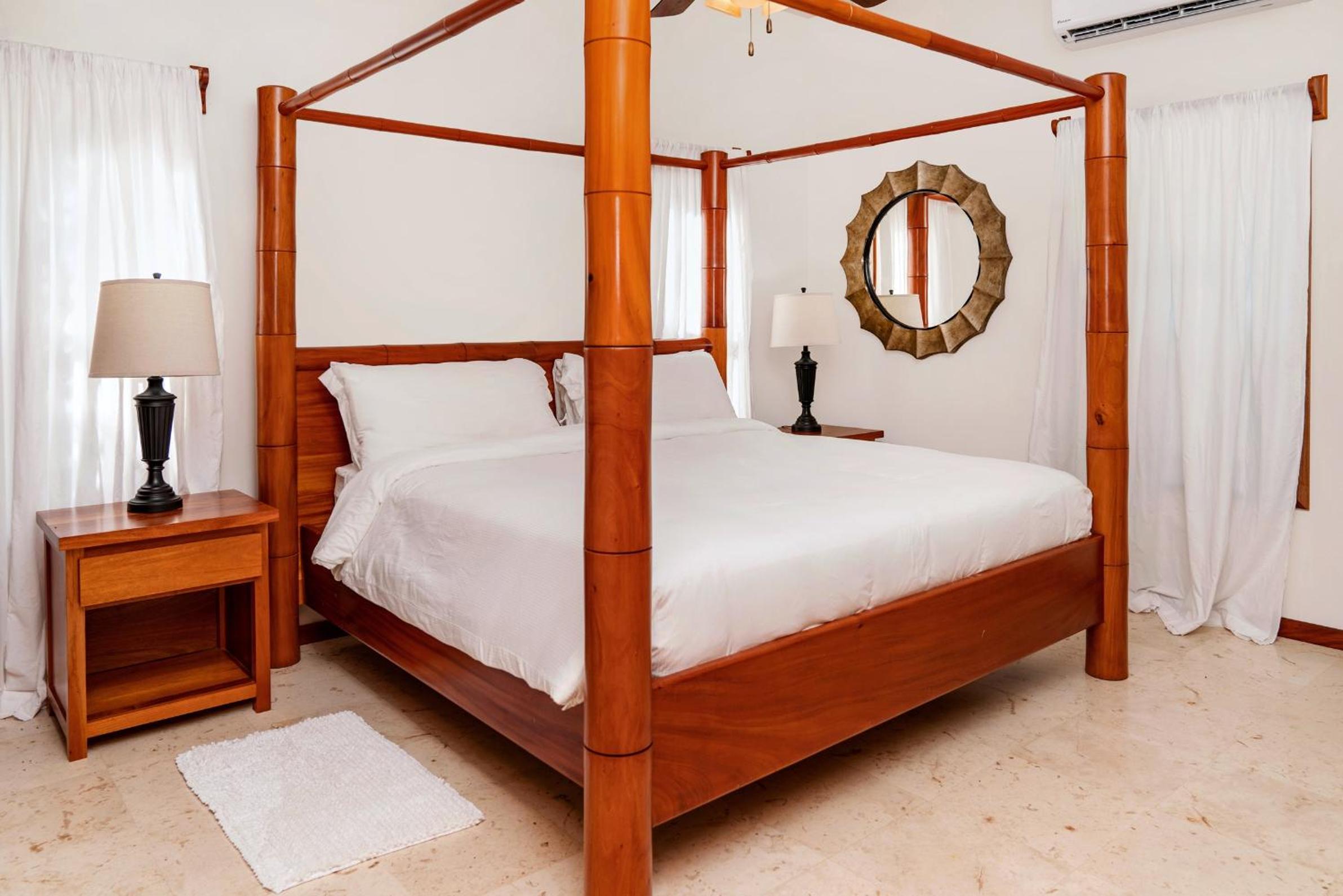 Residences at Barrier Reef 11A Garden View 2 BR by Stay Floreo