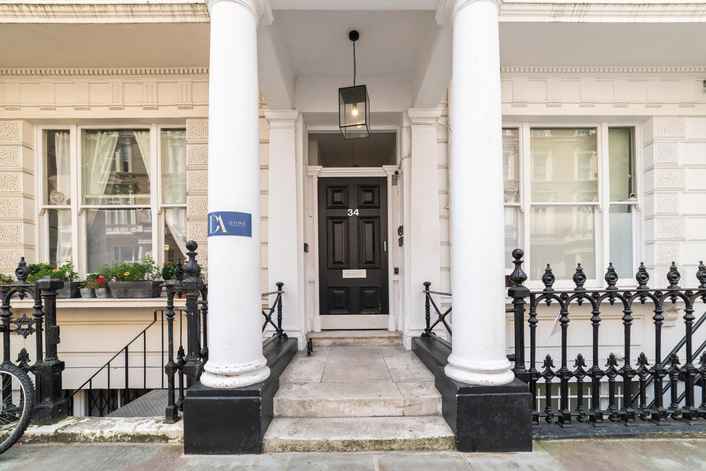 The Notting Hill's Studios