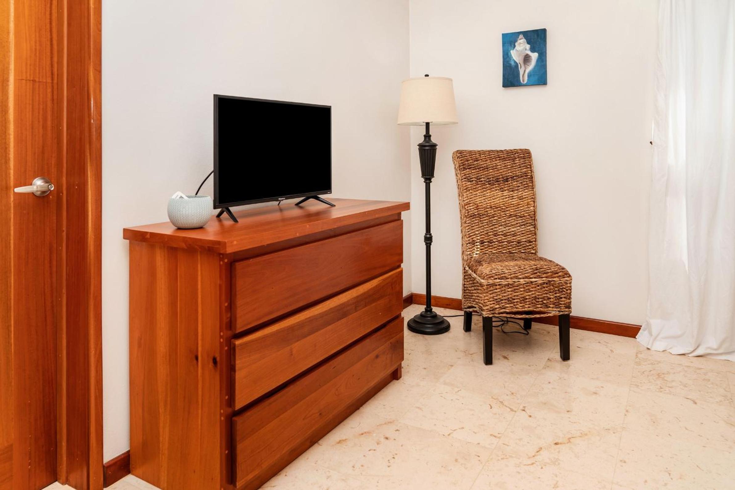 Residences at Barrier Reef 11A Garden View 2 BR by Stay Floreo