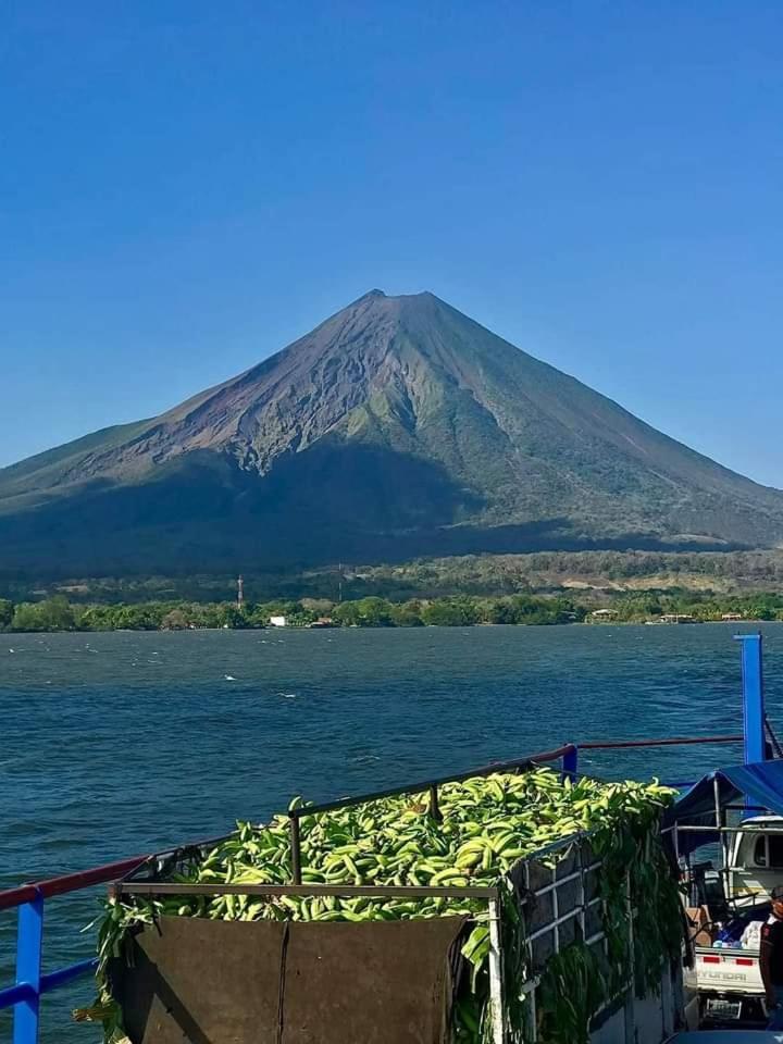 Happy Place Ometepe view 4