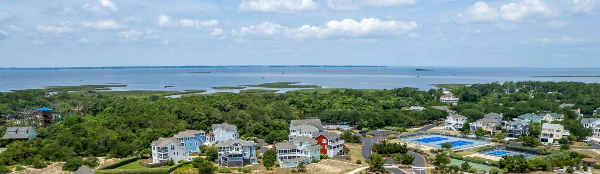 Puppy Love - Corolla, Villages at Ocean Hill, Pool, Hot Tub, Nearby Amenities, Lighthouse, Pets OK