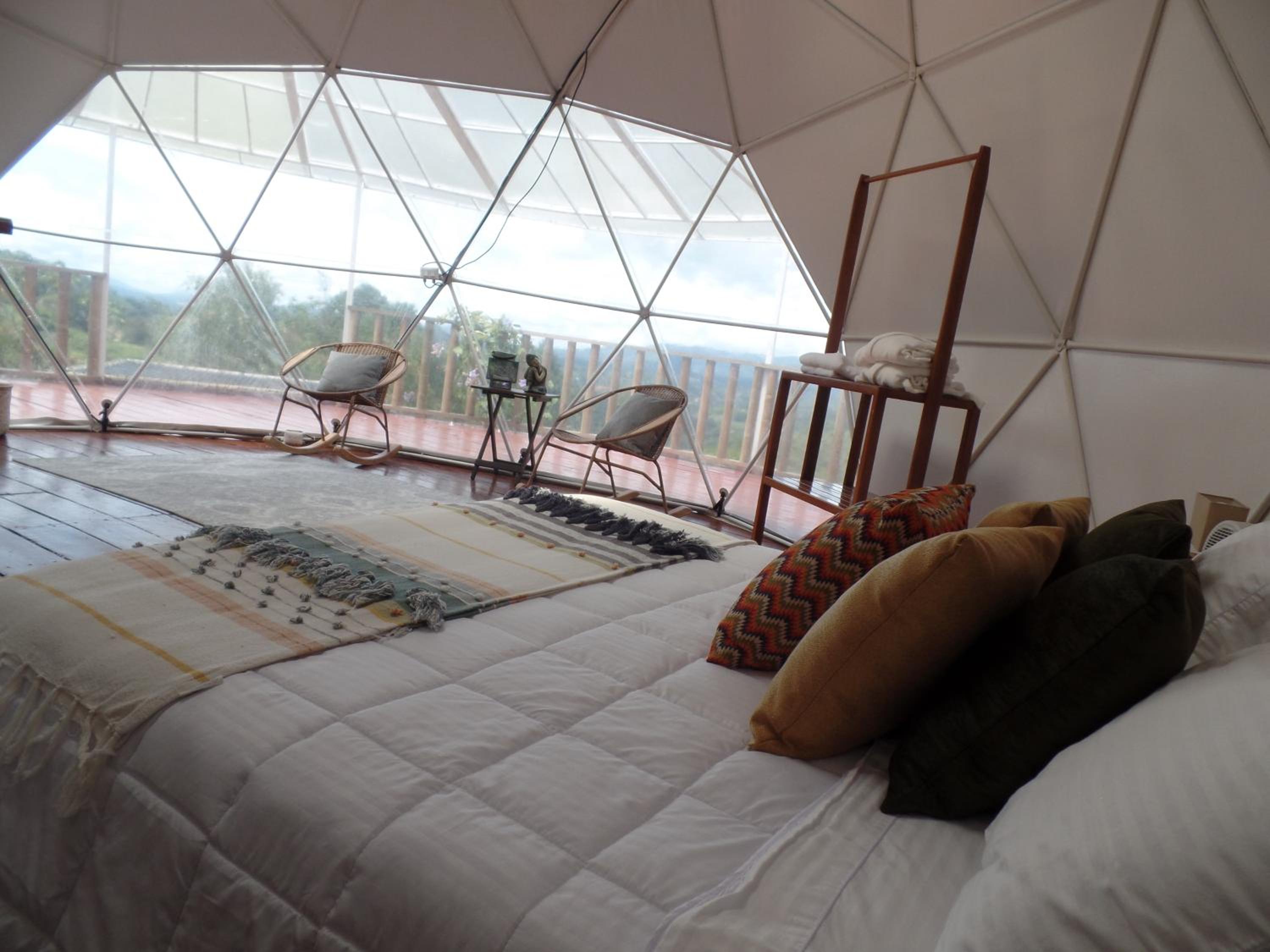 Glamping con jacuzzi y cocina- El Peñol a 30 minutos de Guatapé