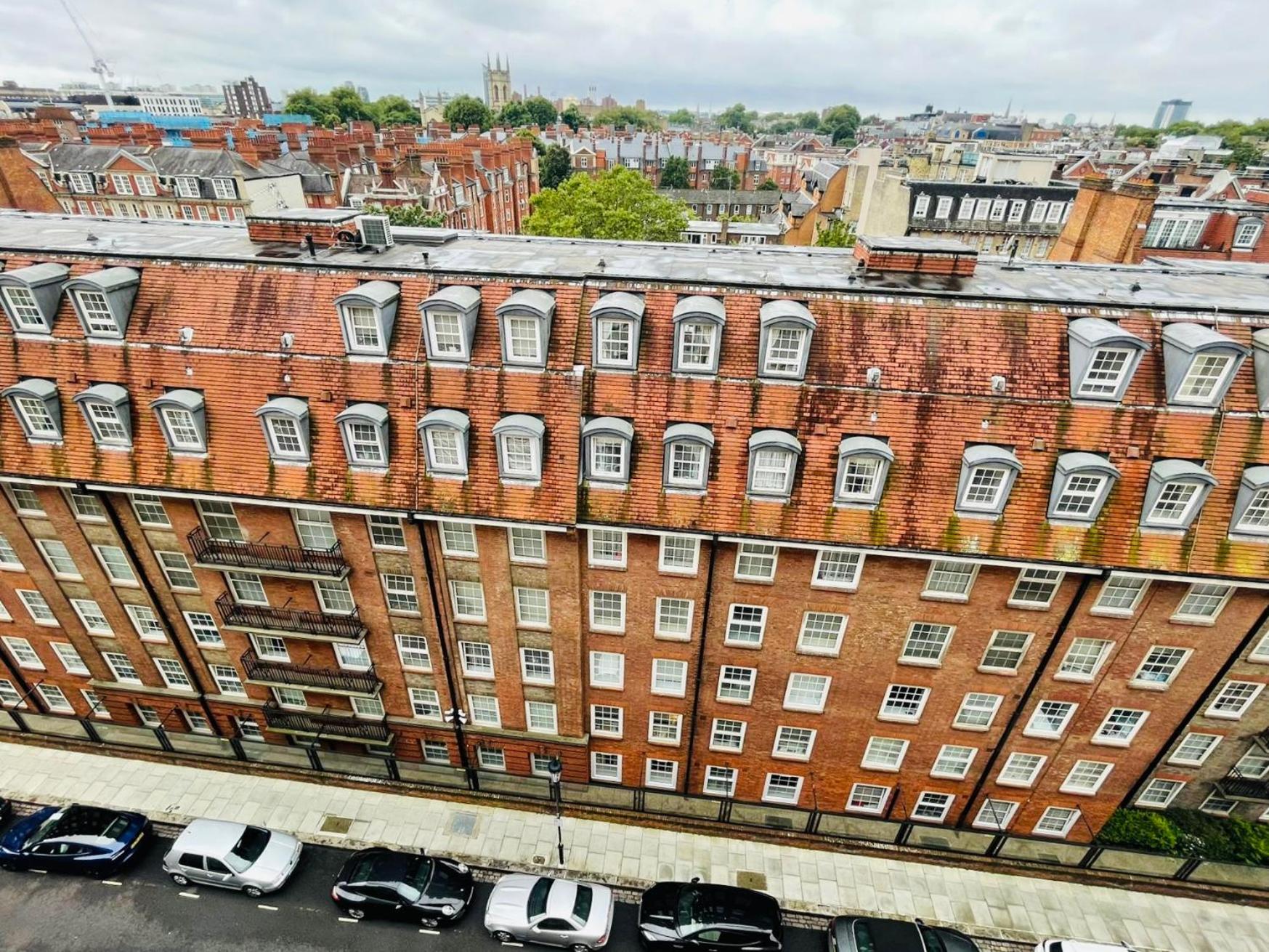 Modern studio, Prime location, Stunning city view