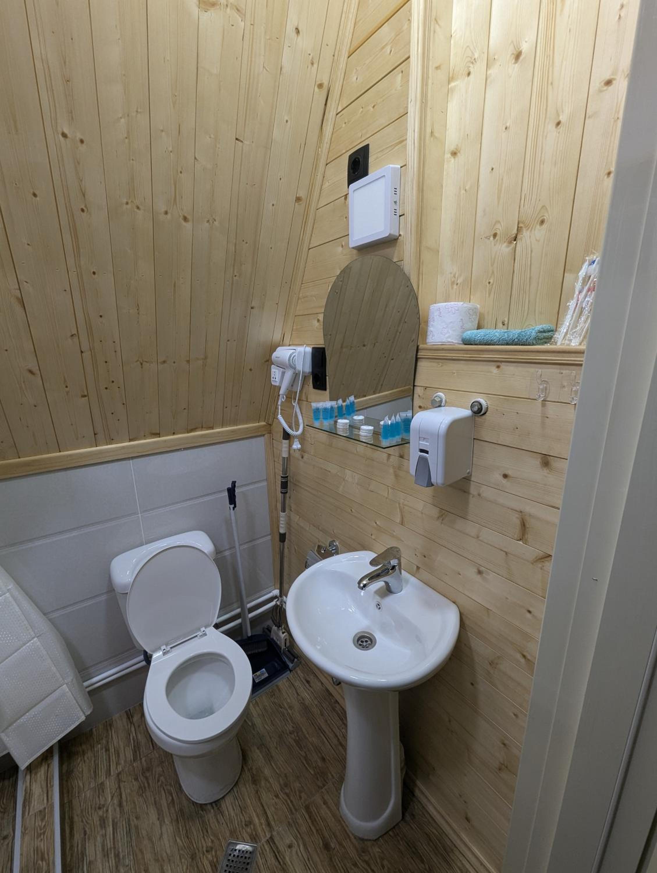 Photo 25