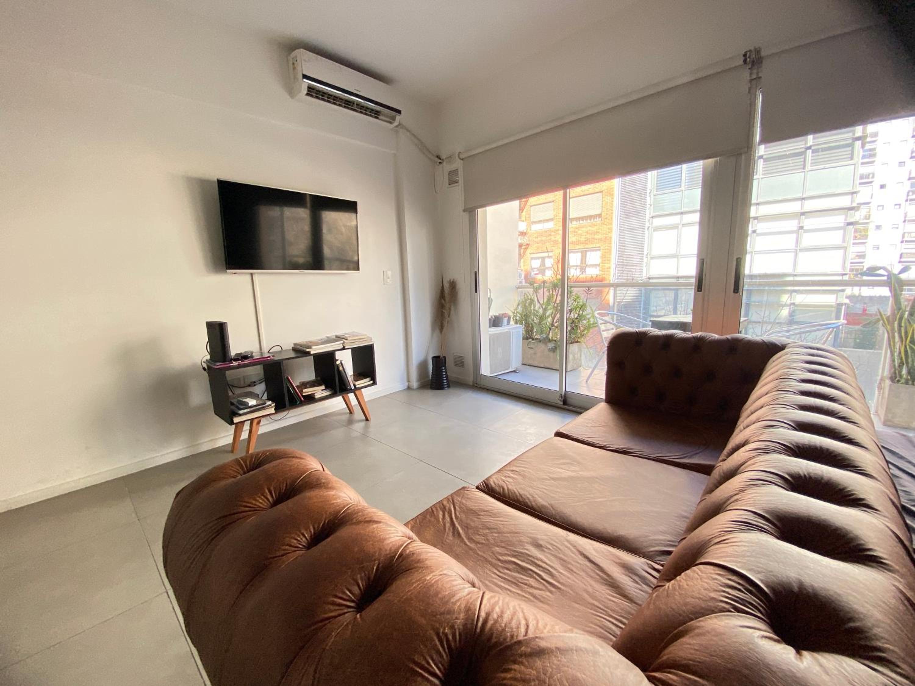 Minimalist apartment next to Rosedal