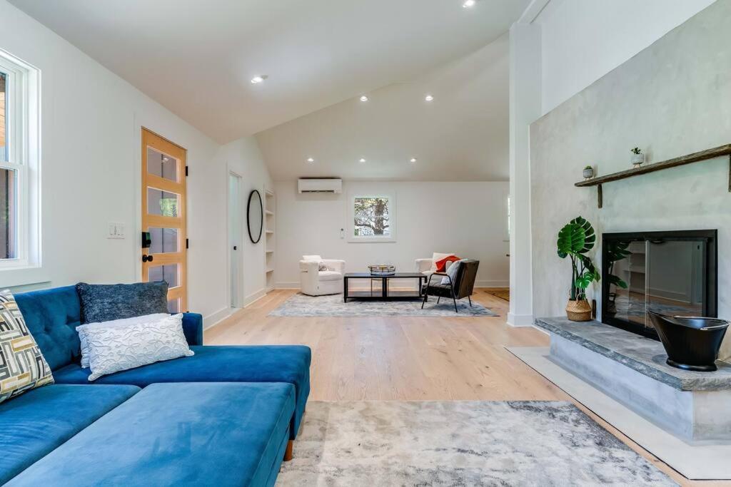 New Paltz Modern Zen Cabin