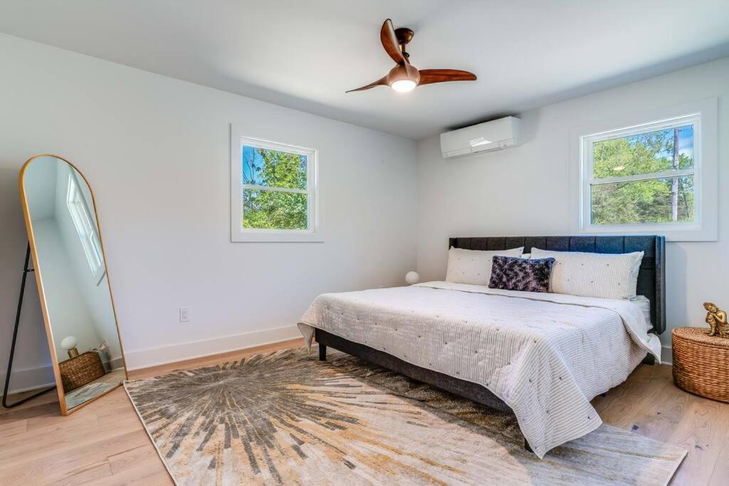 New Paltz Modern Zen Cabin