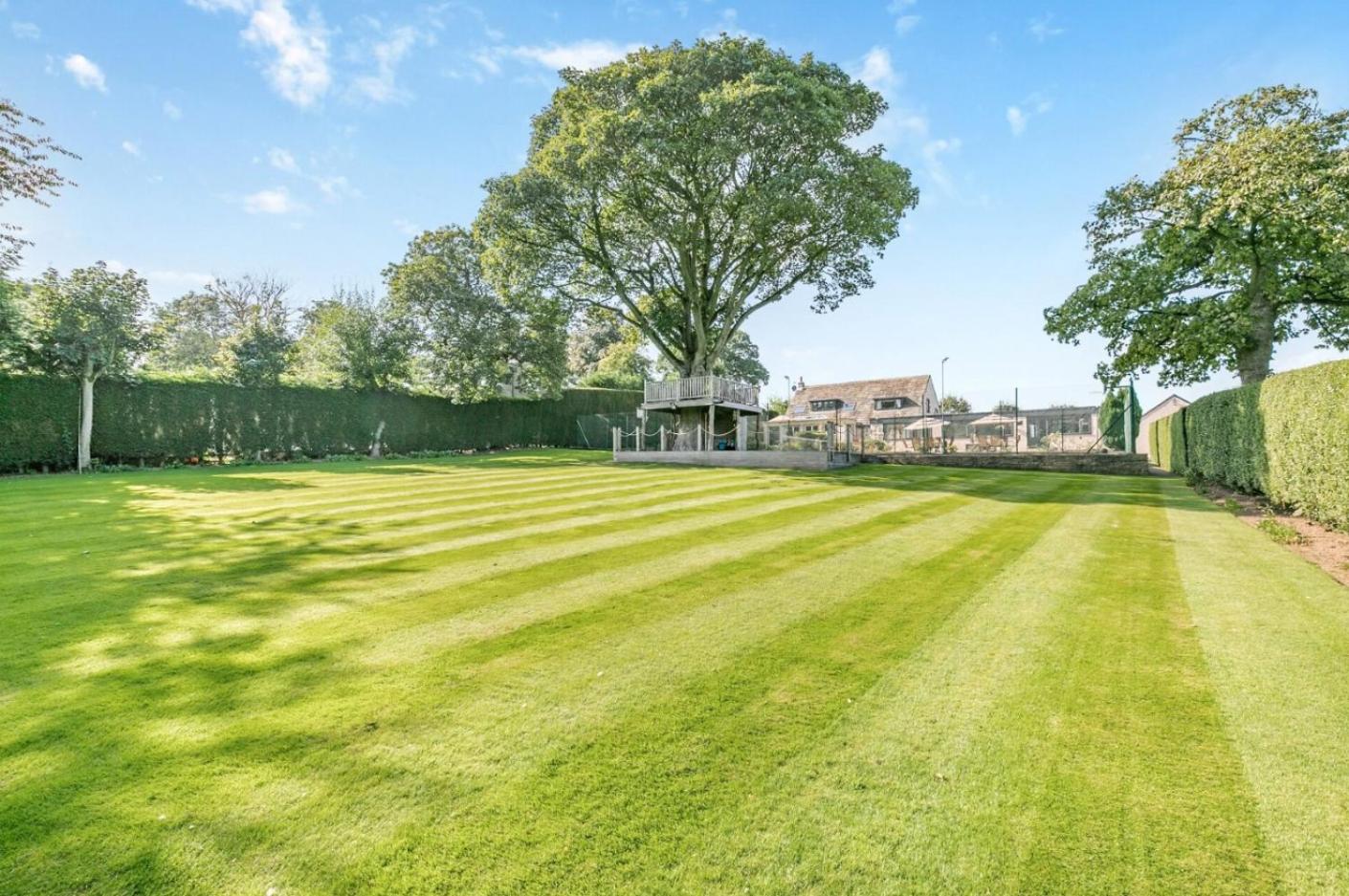 Country Retreat with Grounds & Leisure Facilities view 5
