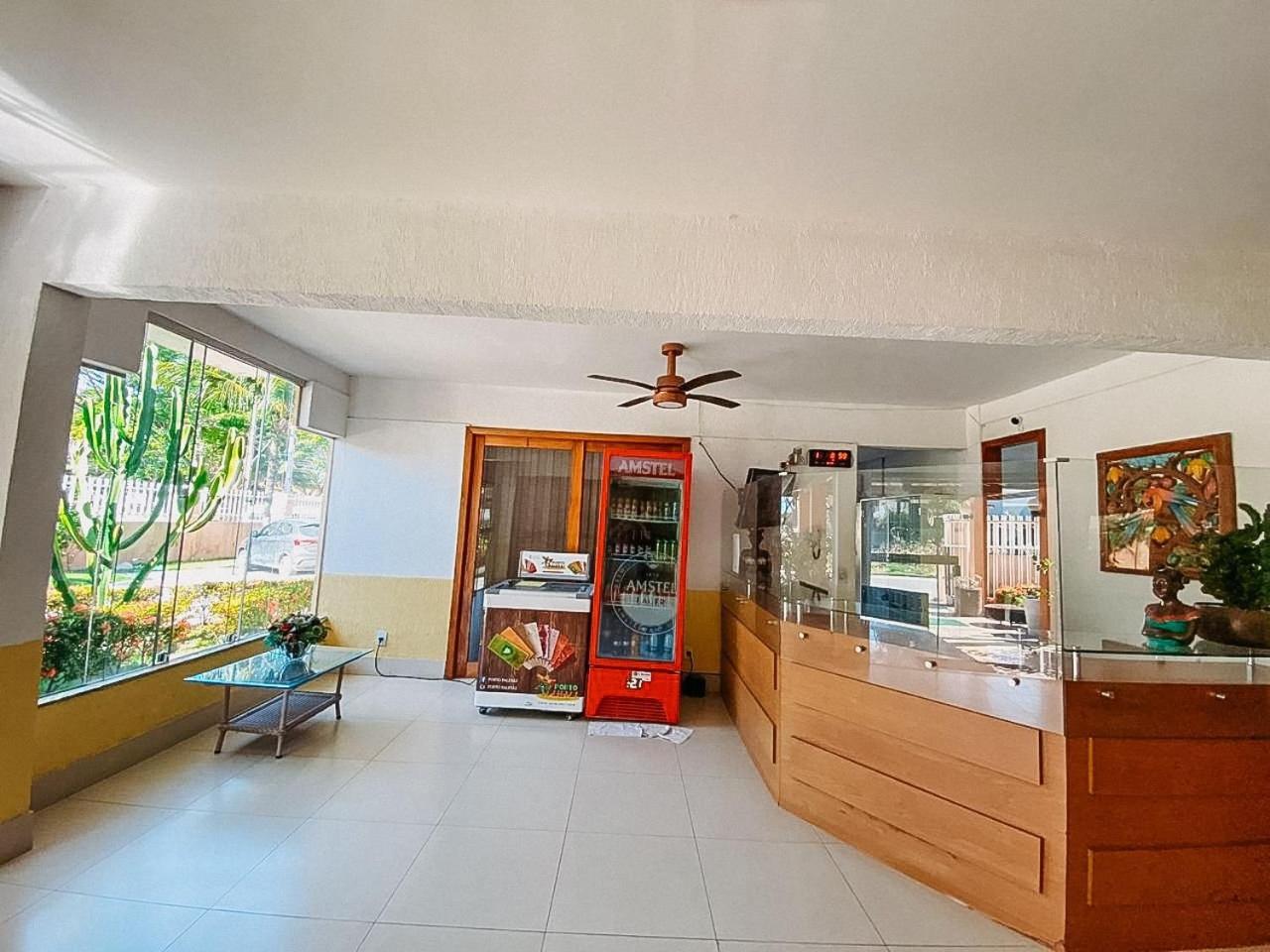 Flat com 1 quarto com ar split, sala e cozinha completa, No condomínio Portal do Atlântico a 100m praia de Taperapuã (Barraca do Gaúcho) , portaria 24hrs,