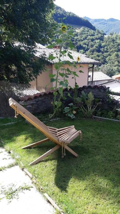 Accogliente casa con giardino e vista