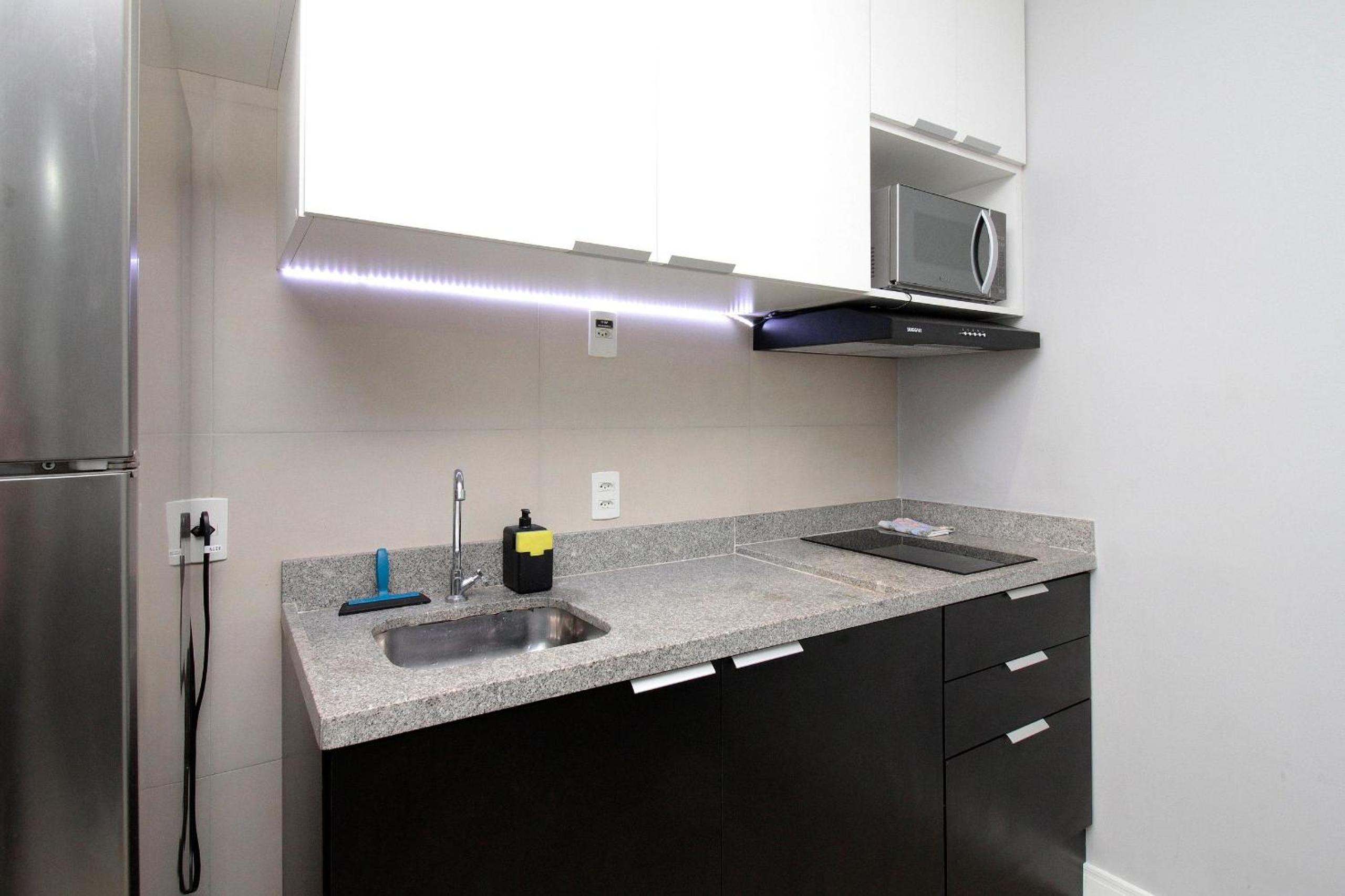 Novo Studio XII 5m mêtro Brigadeiro/Av Paulista