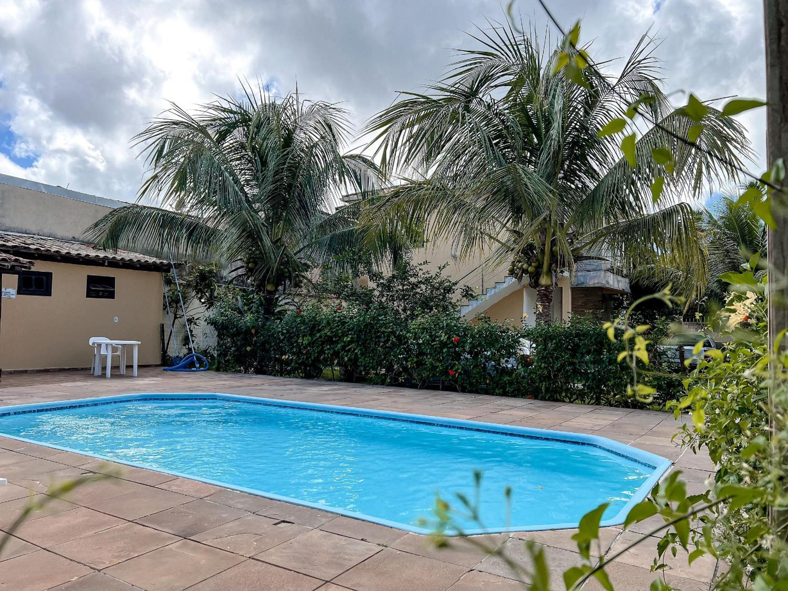Residencial IL Pevero, condomínio com piscina e área gourmet a uma quadra da Praia de Taperapuã aptos com 2 quartos